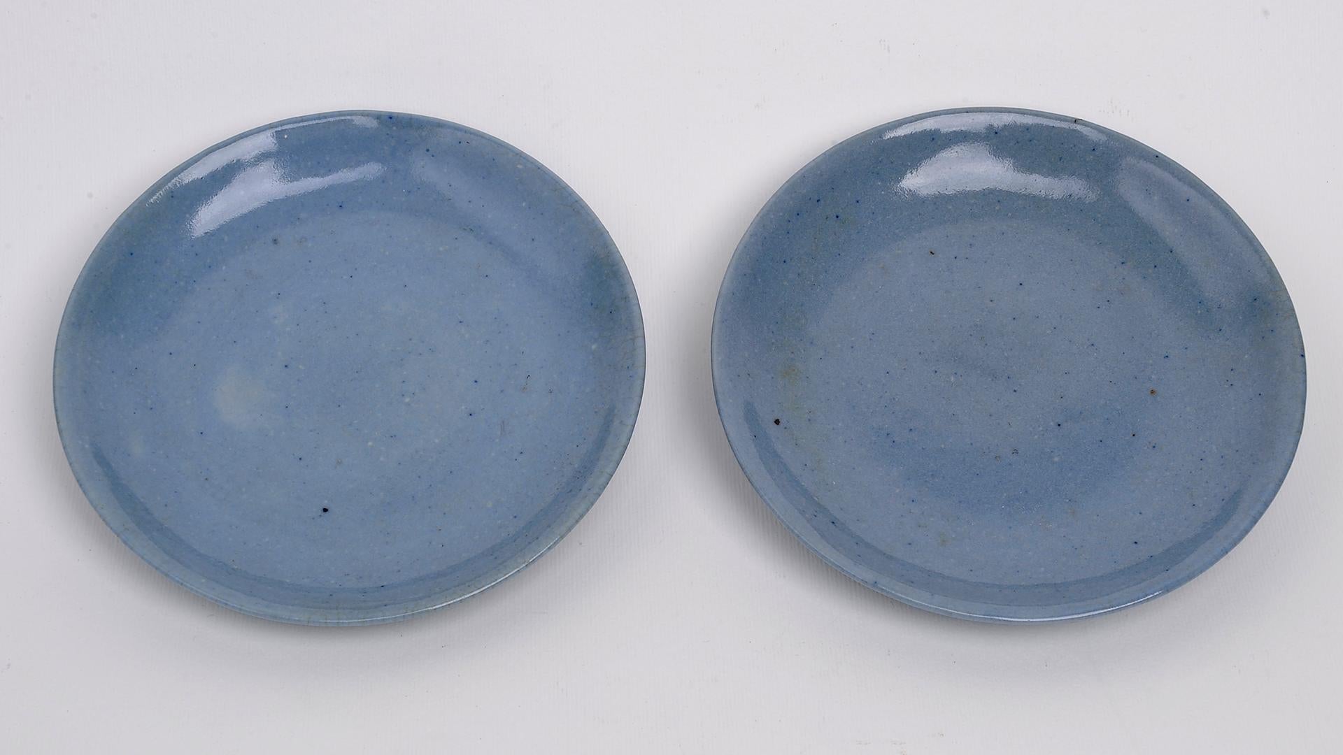 Autre Paire de soucoupes anciennes en porcelaine bleue en vente
