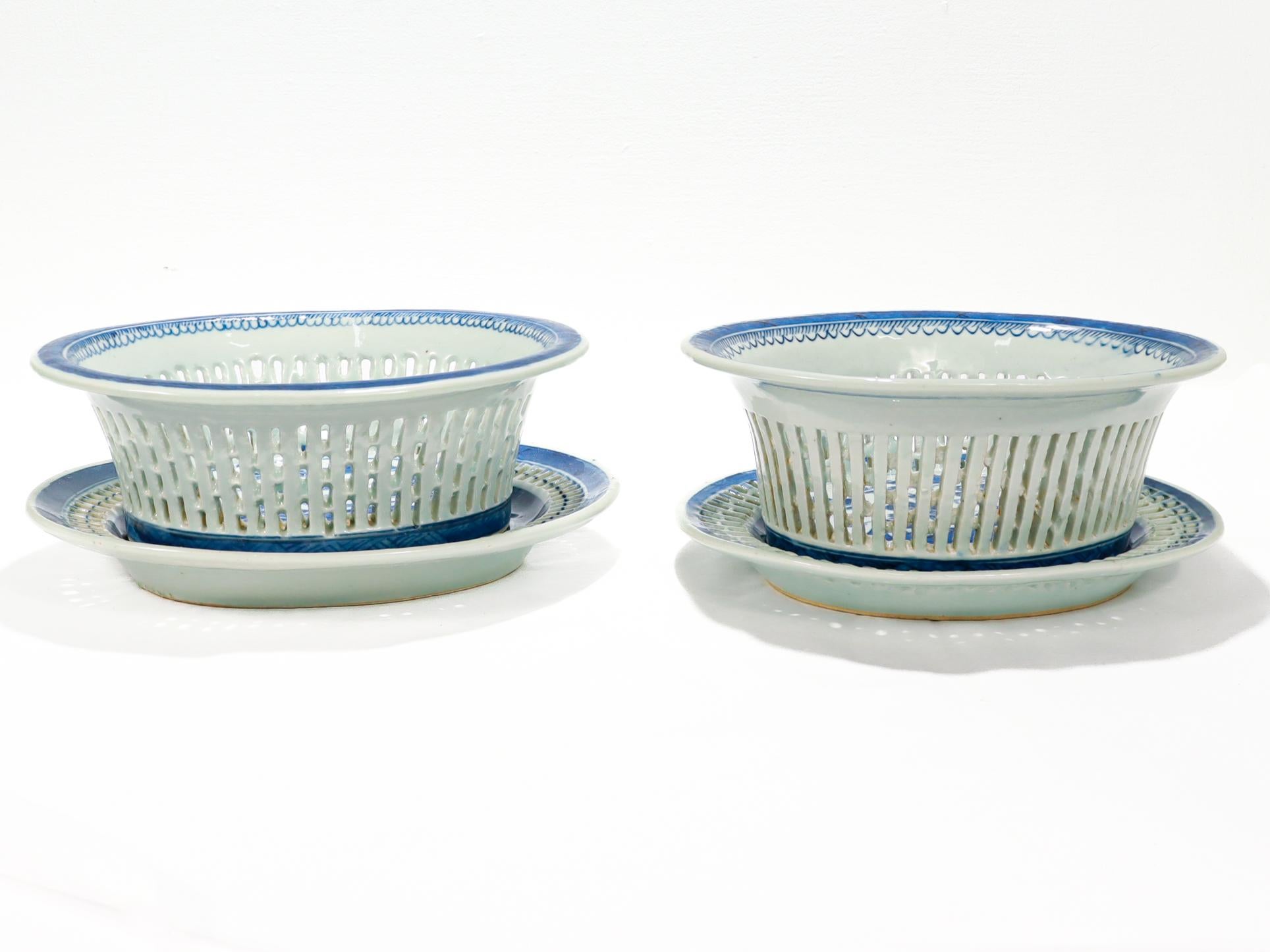 Pair of Antique Blue & White Canton Chinese Export Porcelain Chestnut Baskets In Good Condition For Sale In Philadelphia, PA
