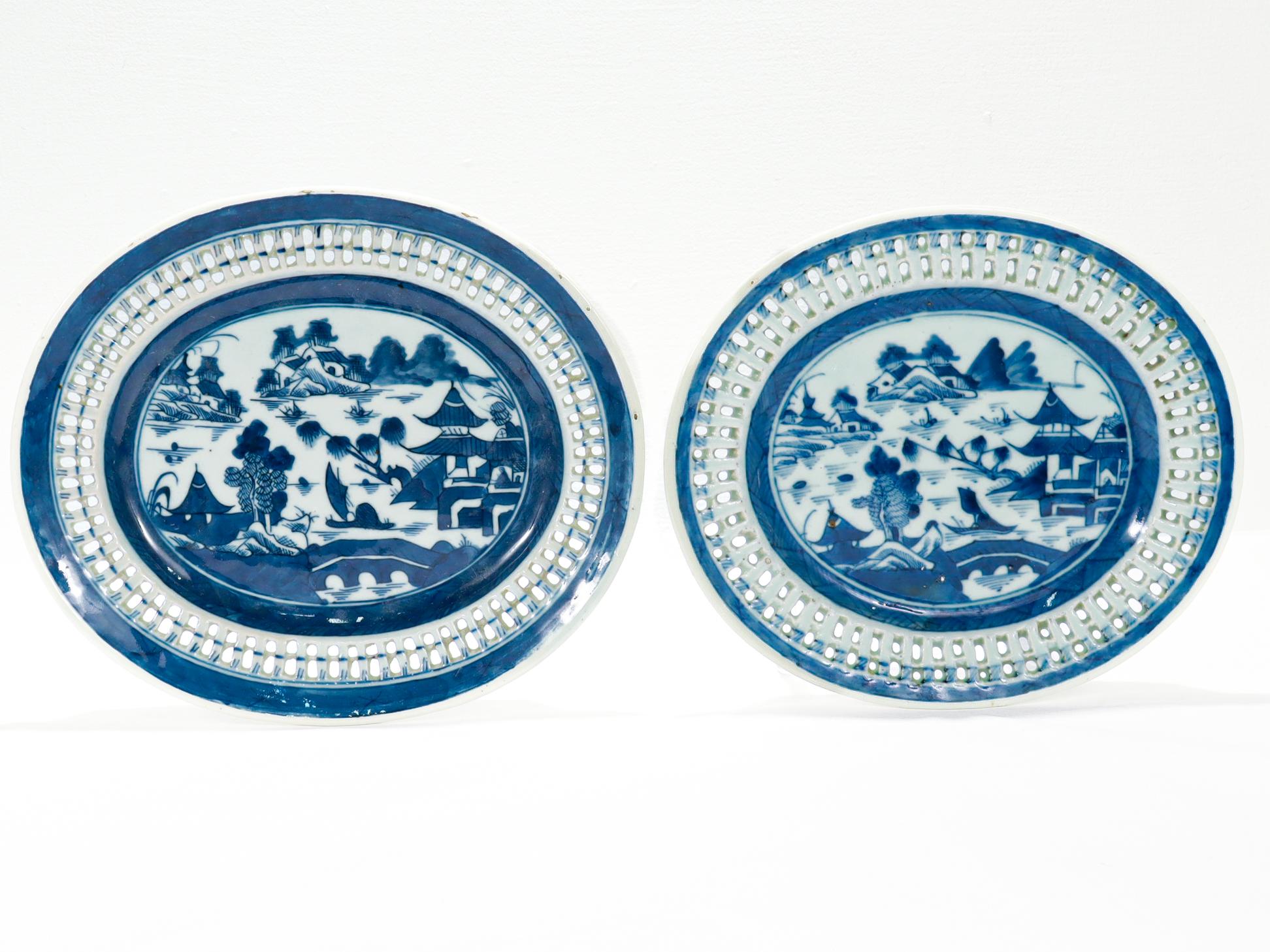 19th Century Pair of Antique Blue & White Canton Chinese Export Porcelain Chestnut Baskets For Sale