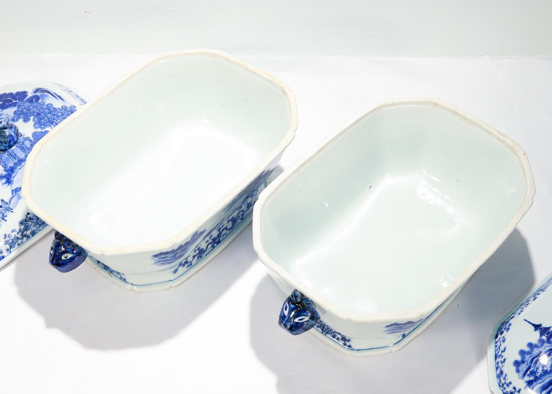 Pair of Antique Blue & White Canton Chinese Export Porcelain Covered Tureens For Sale 7