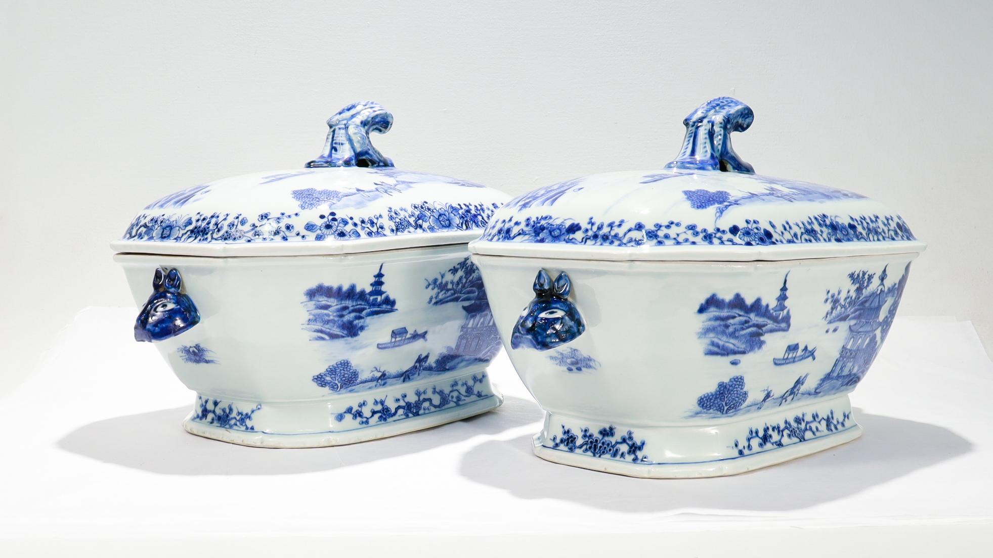 Pair of Antique Blue & White Canton Chinese Export Porcelain Covered Tureens For Sale 3