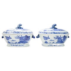 Pareja de Soperas Antiguas de Porcelana China de Exportación Azul y Blanca de Cantón Cubiertas