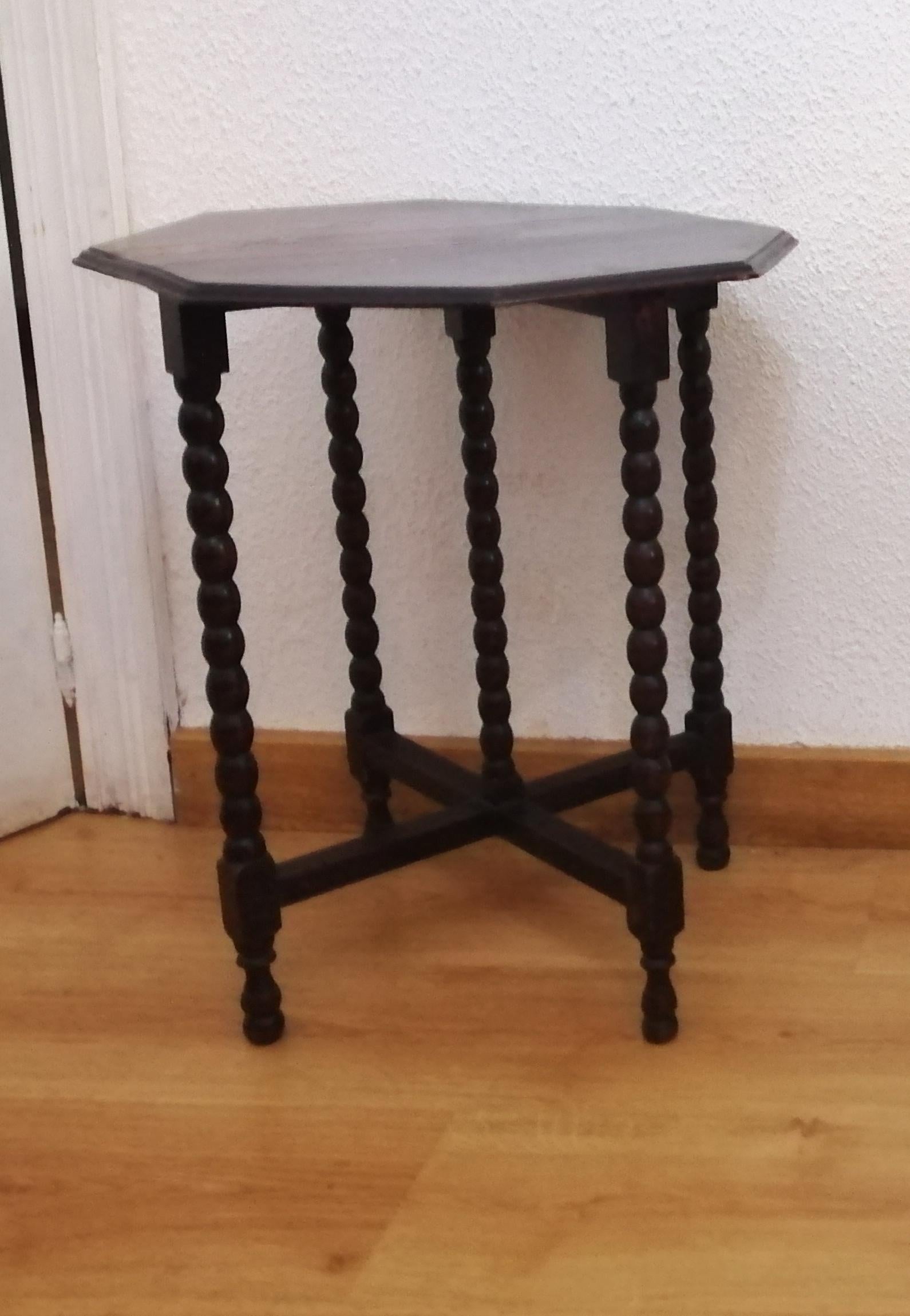 Pair of Antique Bobbin Turned Side End Wine Tables from the 19th Century 2