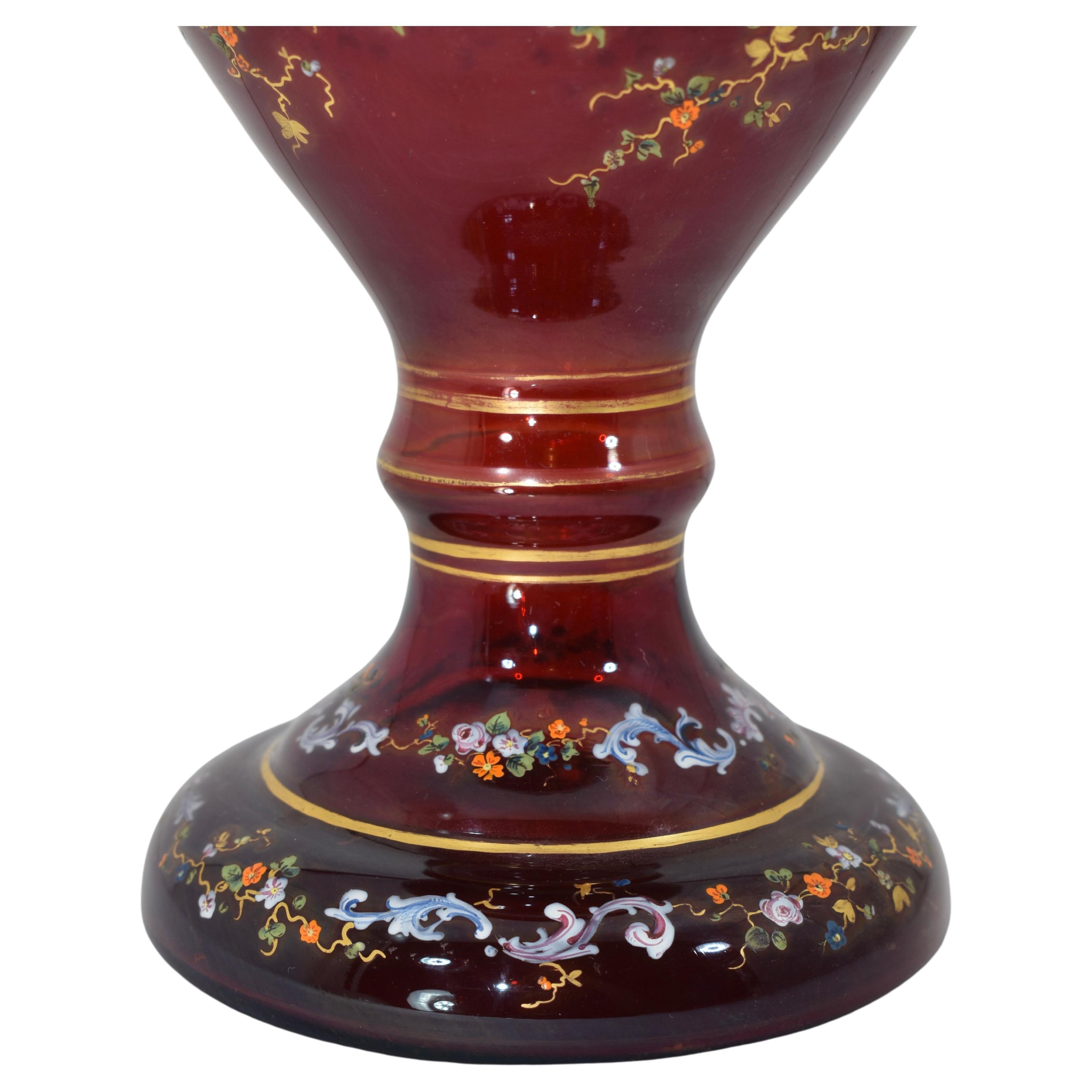 Paire de vases bohèmes anciens en verre émaillé rouge rubis, XIXe siècle en vente 2