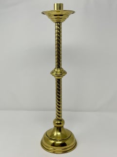 Paire de chandeliers anciens en laiton, vers 1880