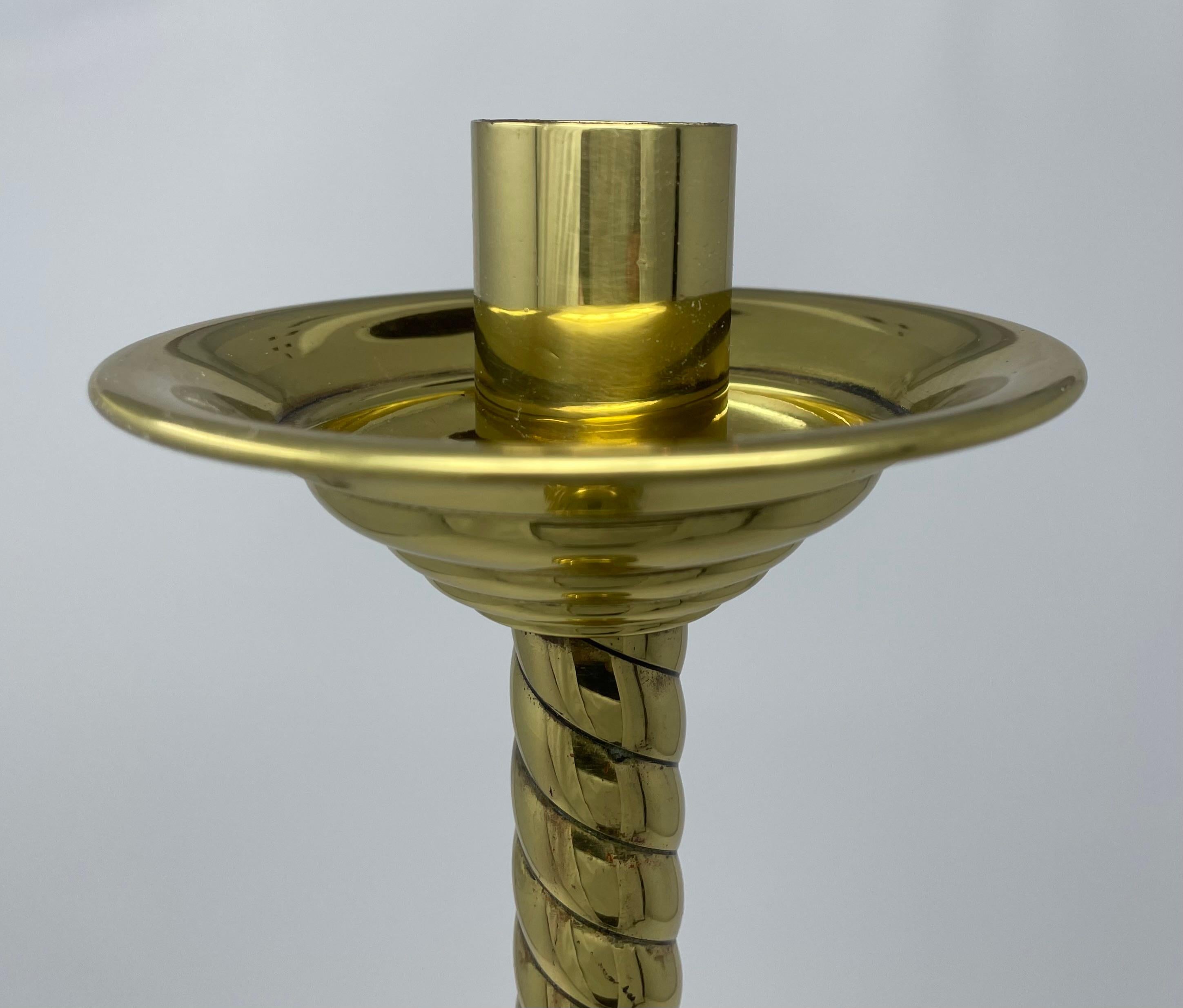 English Pair of Antique Brass Candlesticks, circa 1880 For Sale