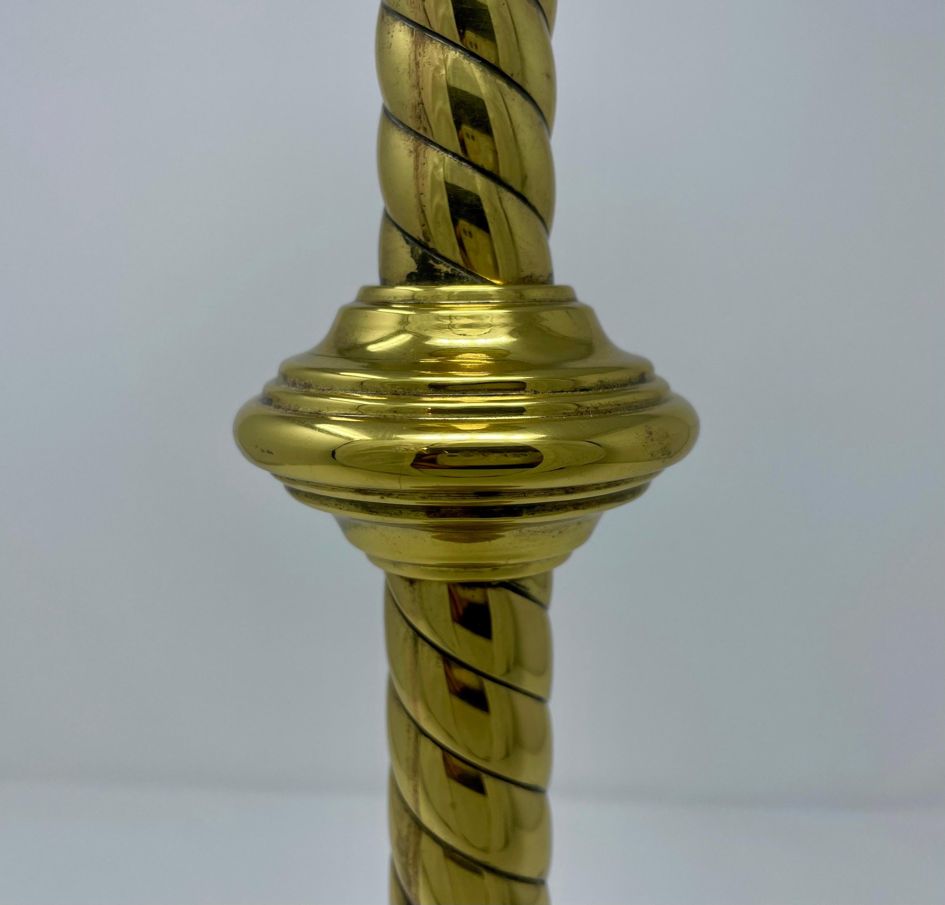 Pair of Antique Brass Candlesticks, circa 1880 In Good Condition For Sale In New Orleans, LA
