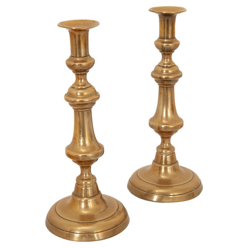 Coppia di candelieri antichi in ottone