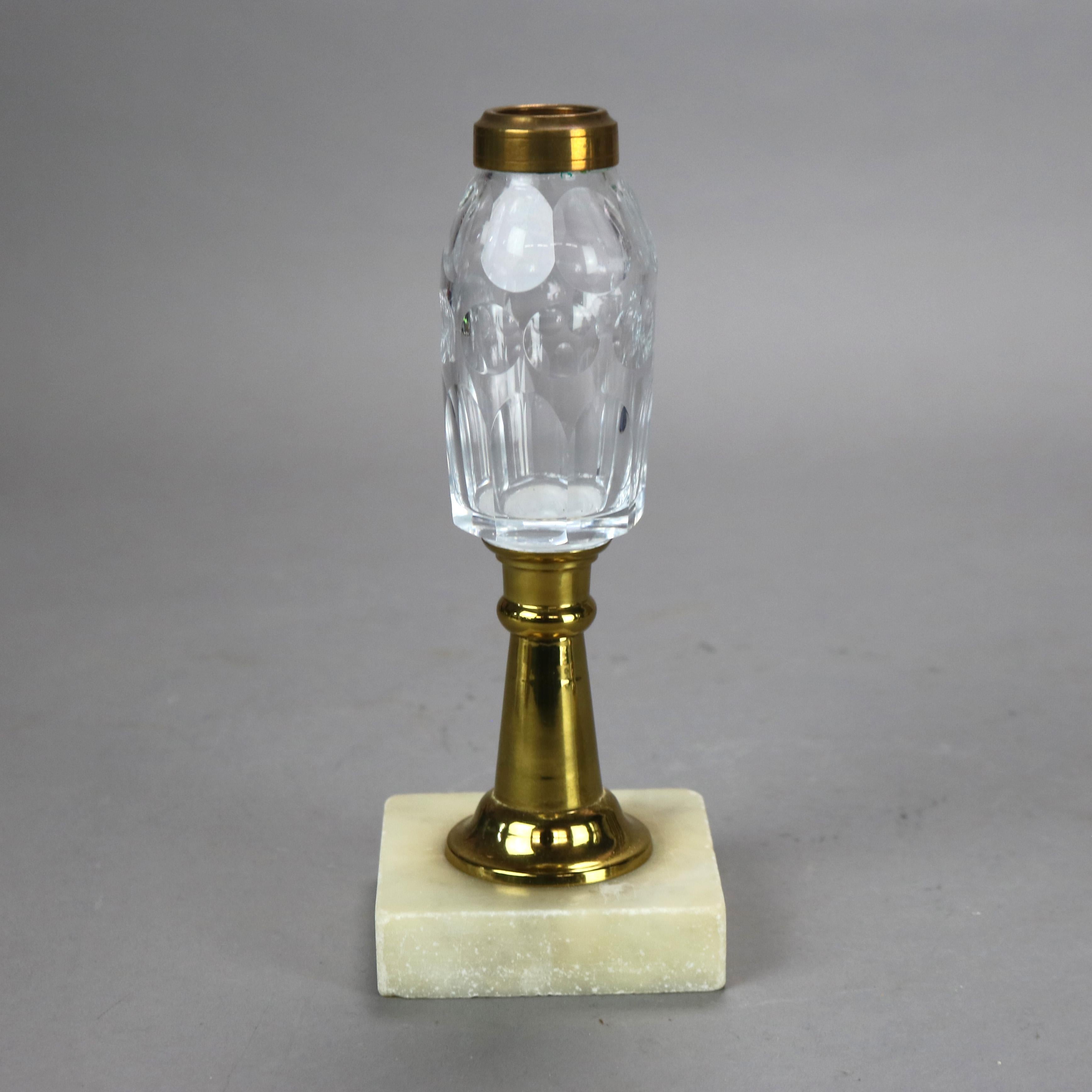 Paar antike Kerosene-Lampen aus Messing, geschliffenem Glas und Marmor, um 1880 (19. Jahrhundert) im Angebot