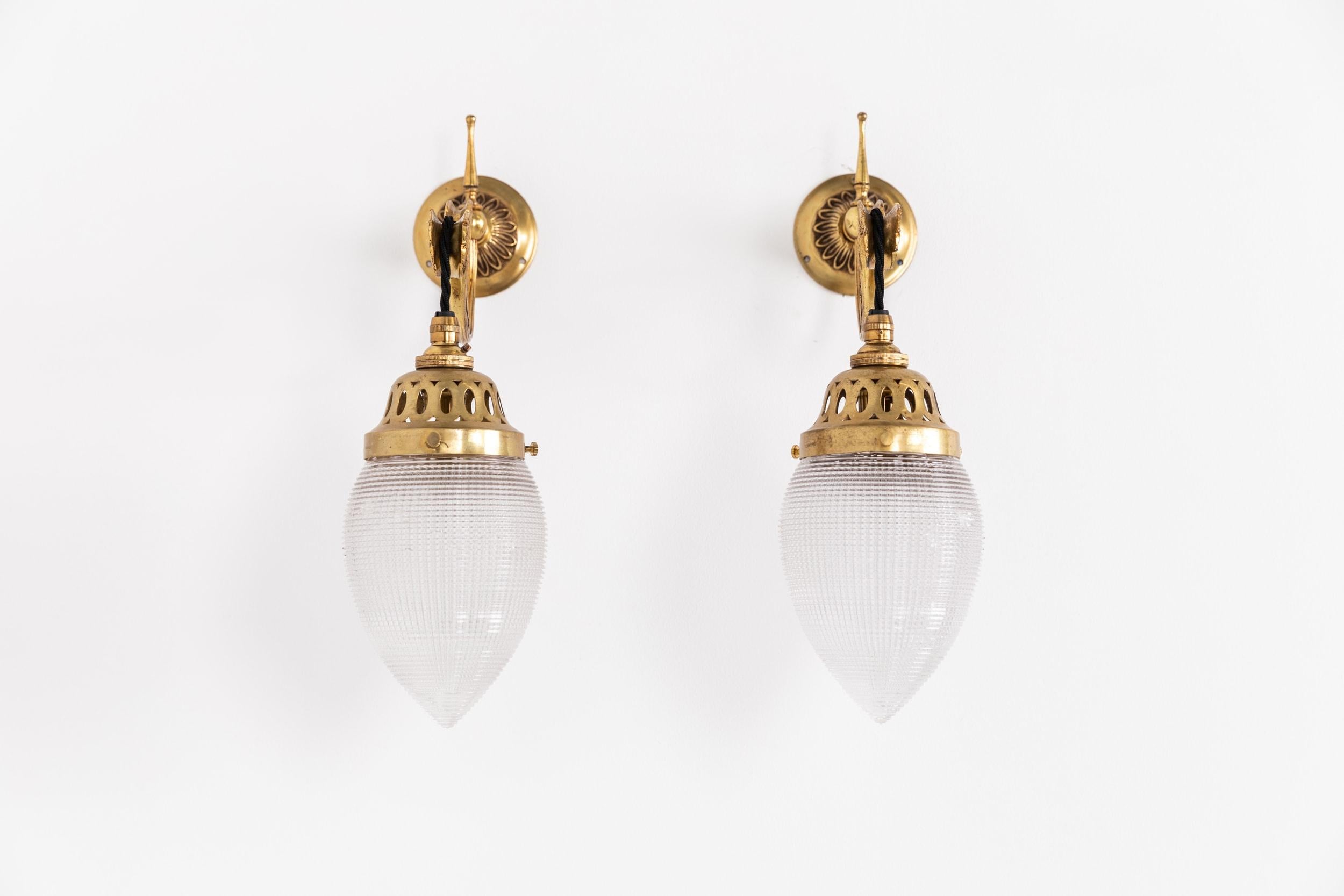 Paar antike Messing Osler / Holophane Wandleuchte Sconce Lights, c.1920 im Angebot 3