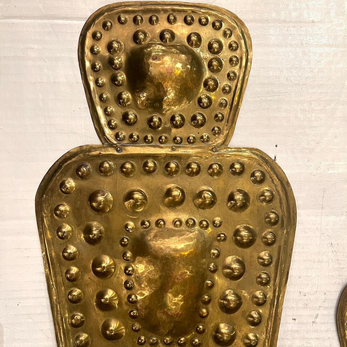 Paire d'appliques en laiton ancien Bon état - En vente à New York, NY