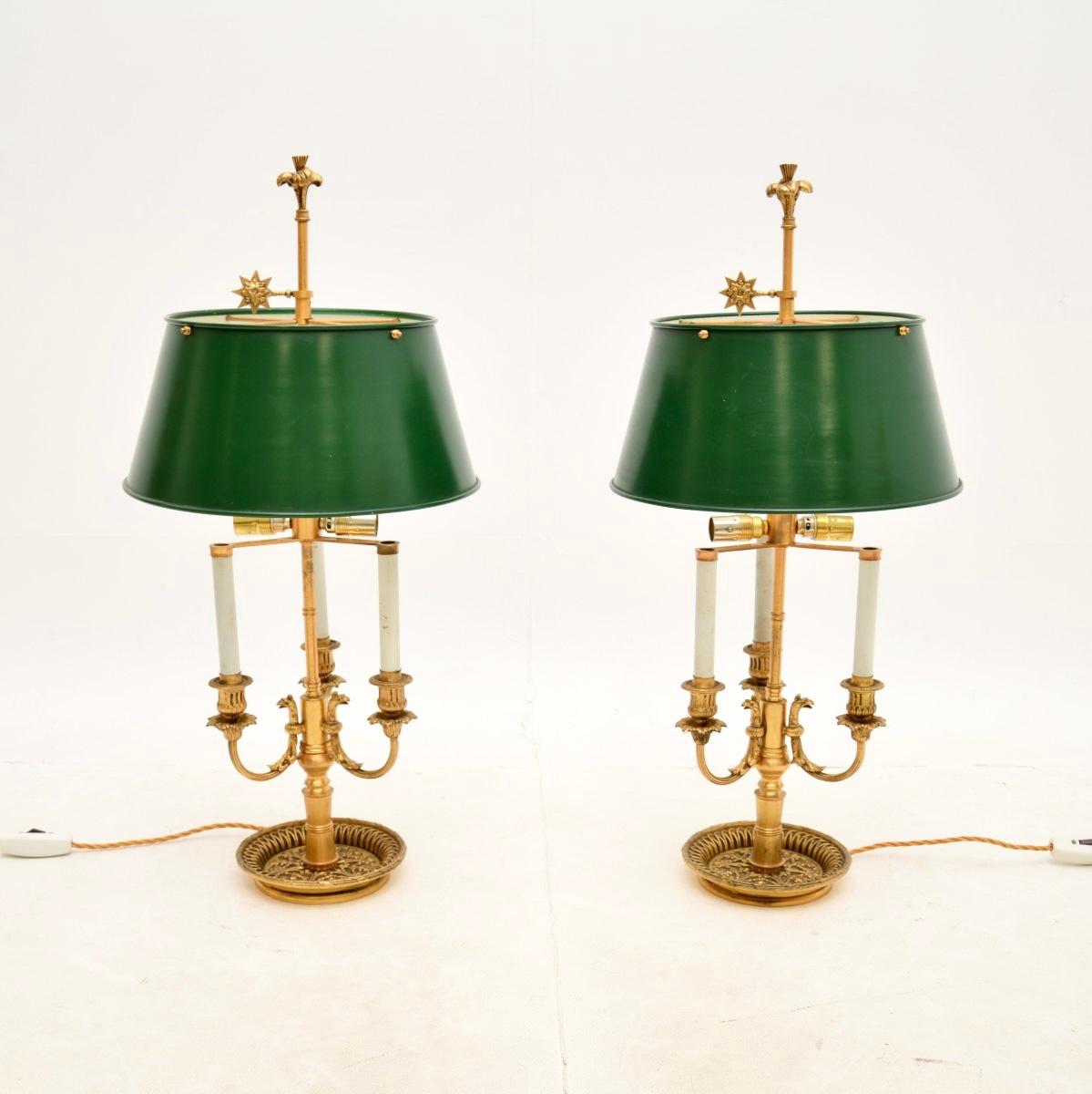 Neoclassical Pair of Antique Brass Table Lamps with Tole Shades For Sale