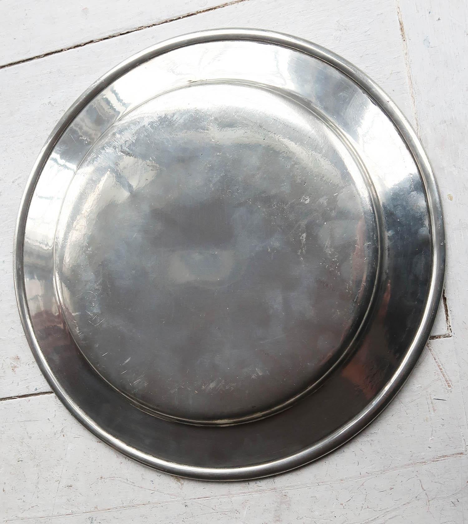Pair of Antique Brightly Polished Pewter Plates, English, C.1800 In Good Condition In St Annes, Lancashire