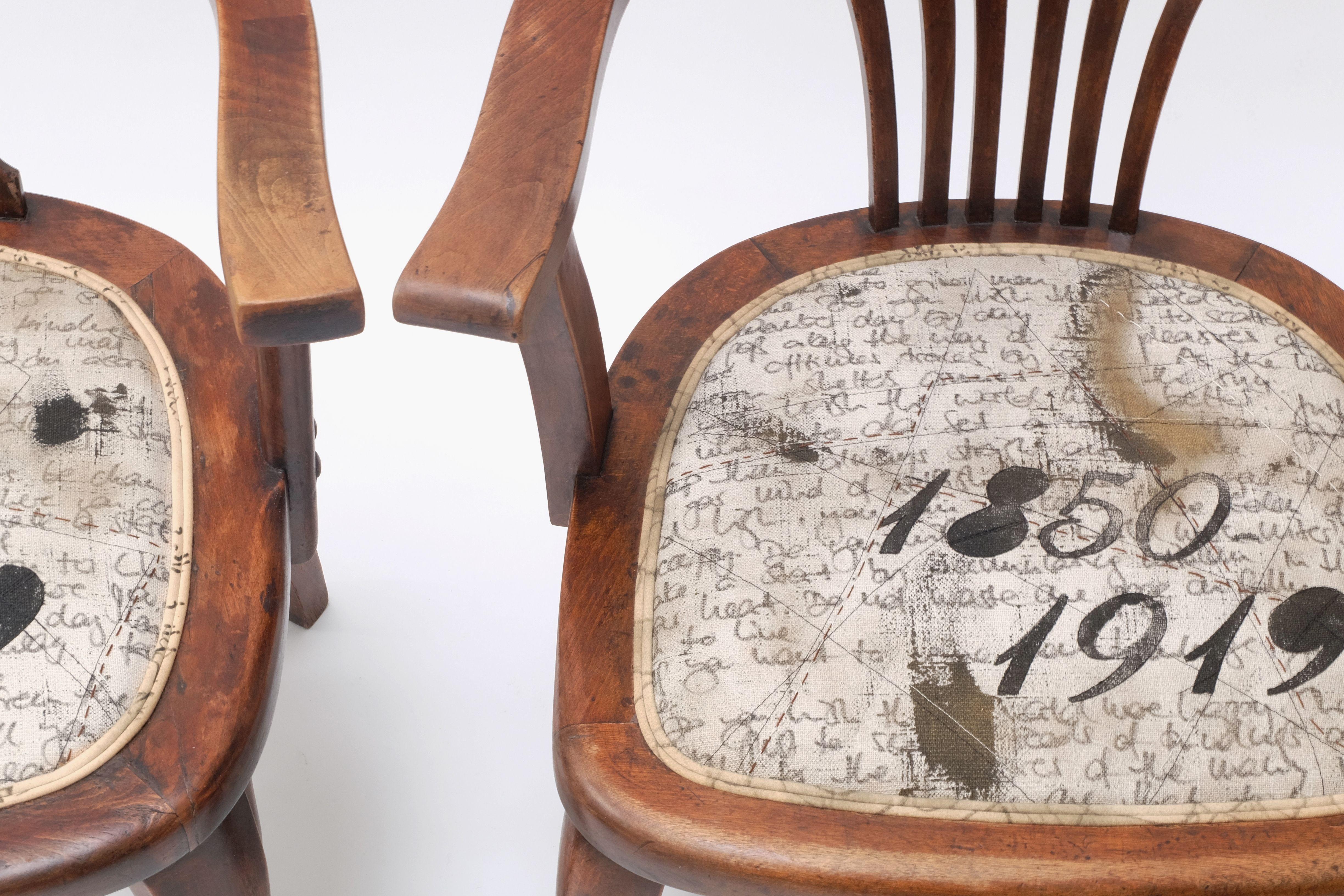 Édouardien Paire de chaises de bureau anglaises antiques circa 1920 en vente