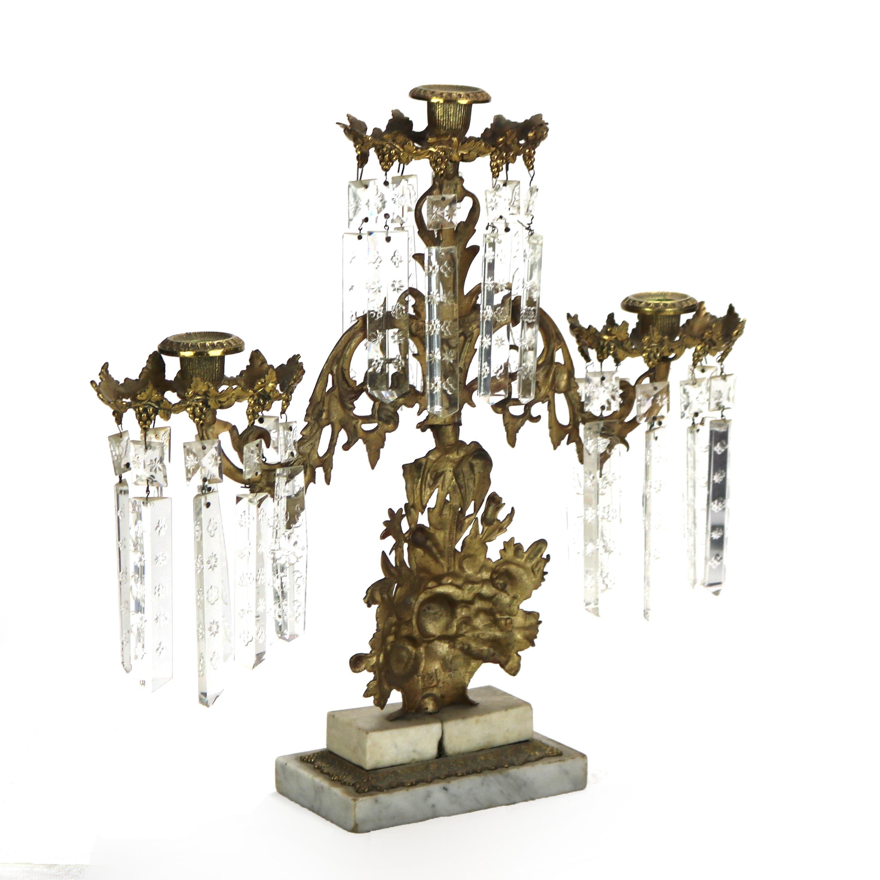 Coppia di Girandole a tre luci con cesto floreale in bronzo antico e cristallo C1880 in vendita 5