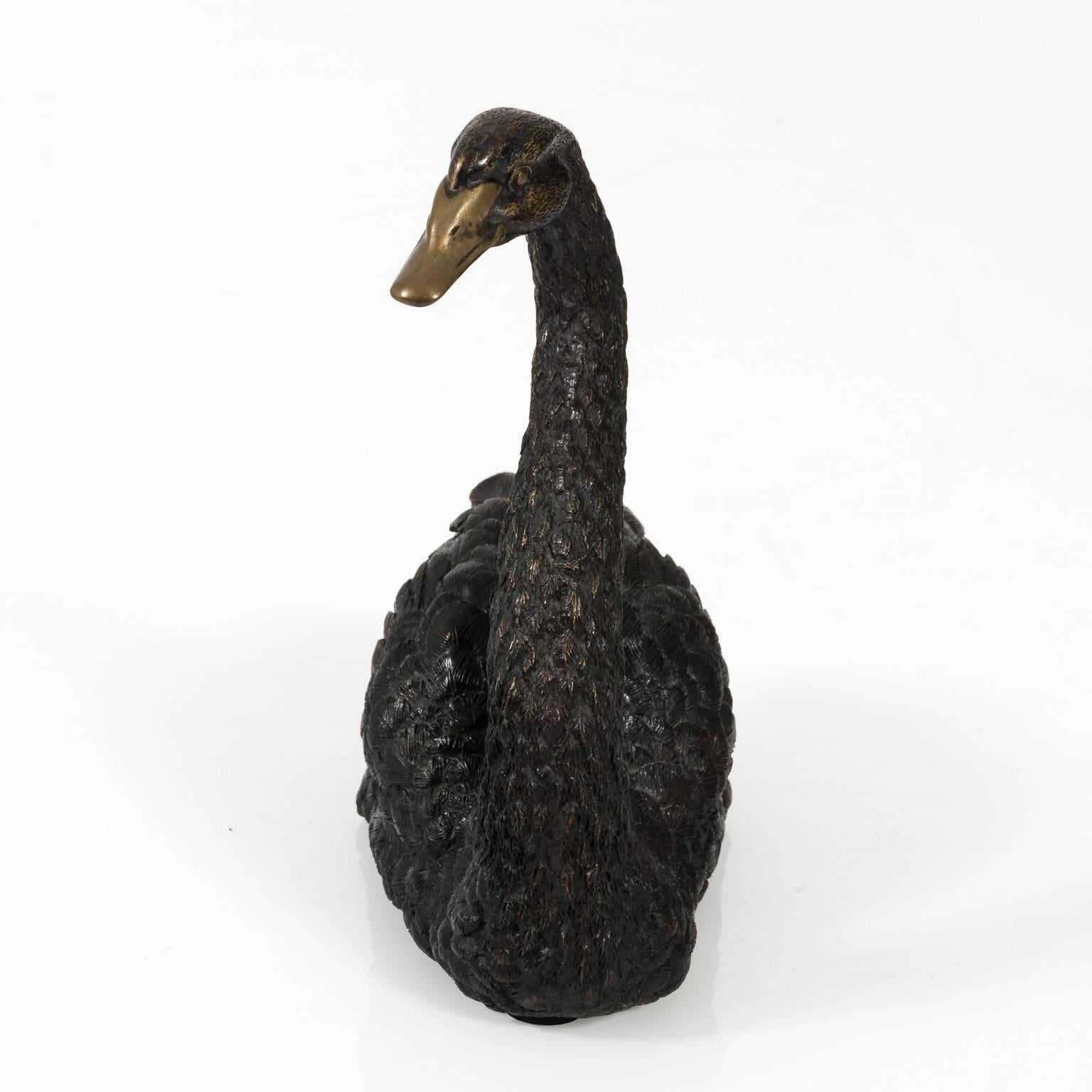 Bronze Paire de sculptures de Swan en bronze Antique