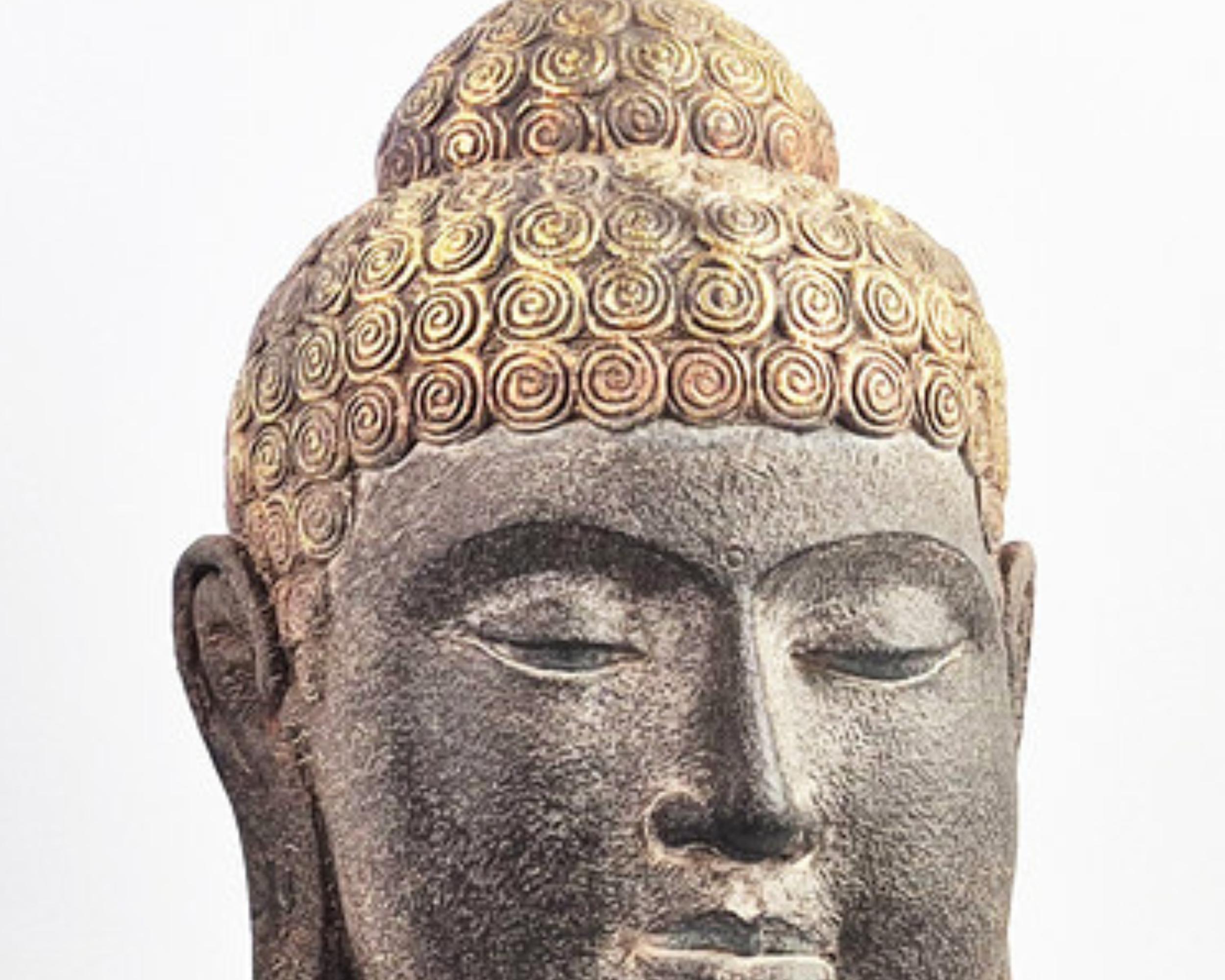 Paire de bustes de bouddha anciens 45 cm, sculptures patinées dorées, décoration d'intérieur asiatique en vente 2