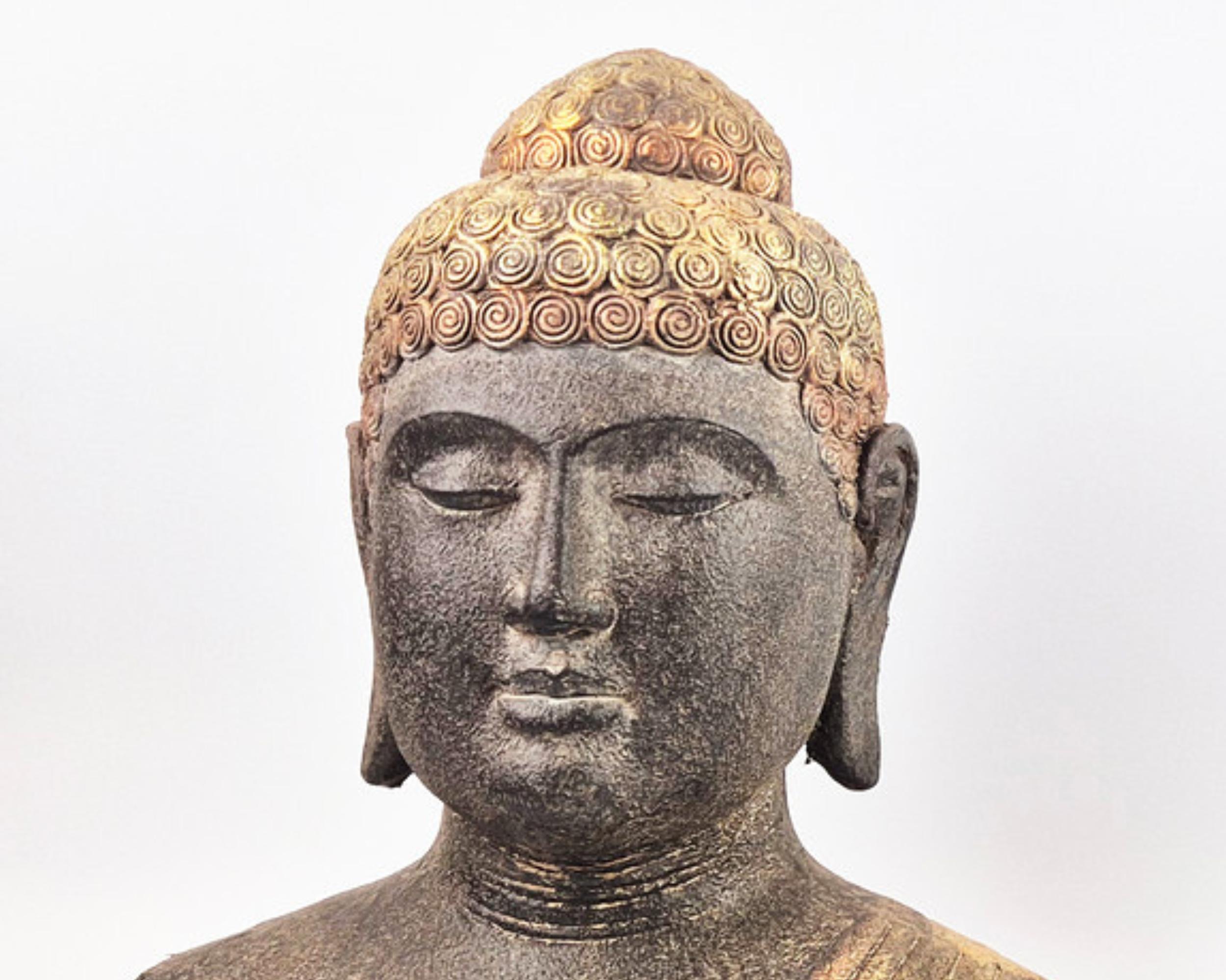 Paire de bustes de bouddha anciens 45 cm, sculptures patinées dorées, décoration d'intérieur asiatique en vente 3