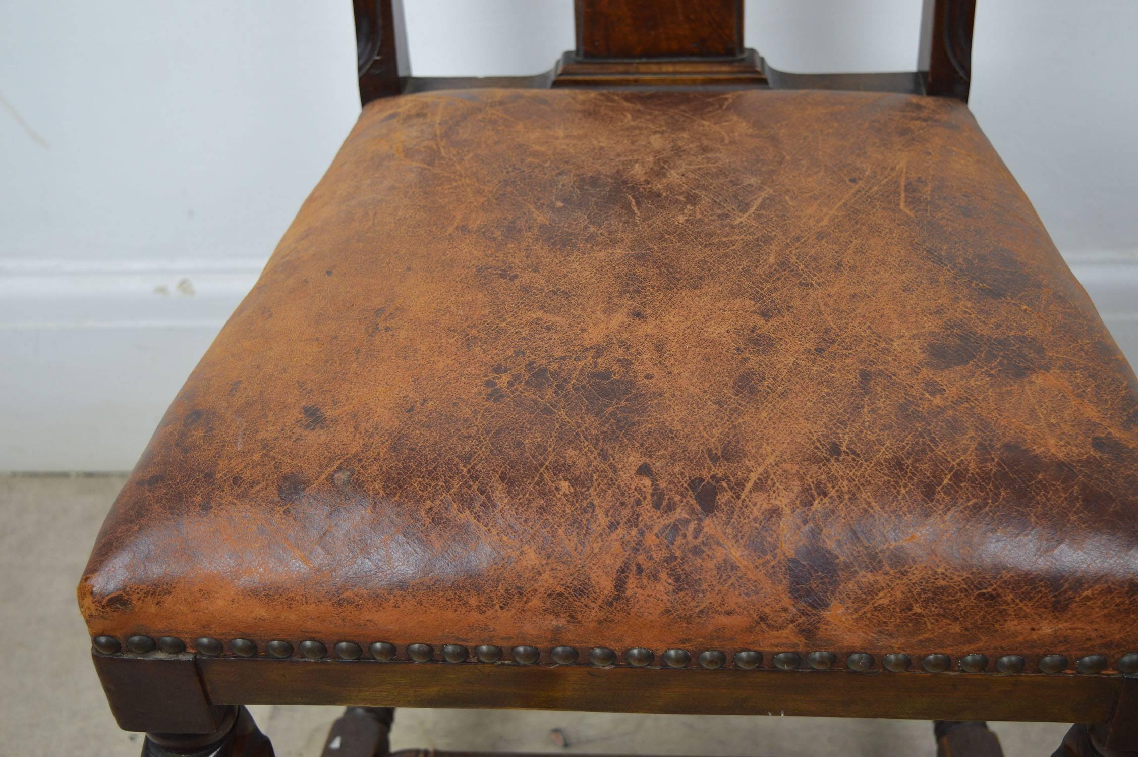 Pair of Antique Burl Walnut Side Chairs With Carved Shell Detail In Good Condition In St Annes, Lancashire