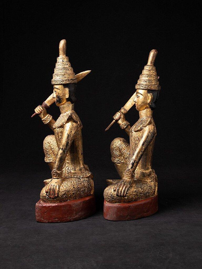 Pareja de estatuas antiguas de Nat de Birmania en Bueno estado para la venta en DEVENTER, NL