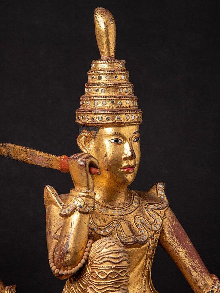 Ein Paar antike burmesische Nat-Skulpturen aus Birma im Angebot 2