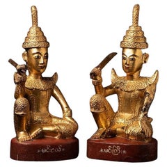 Ein Paar antike burmesische Nat-Skulpturen aus Birma