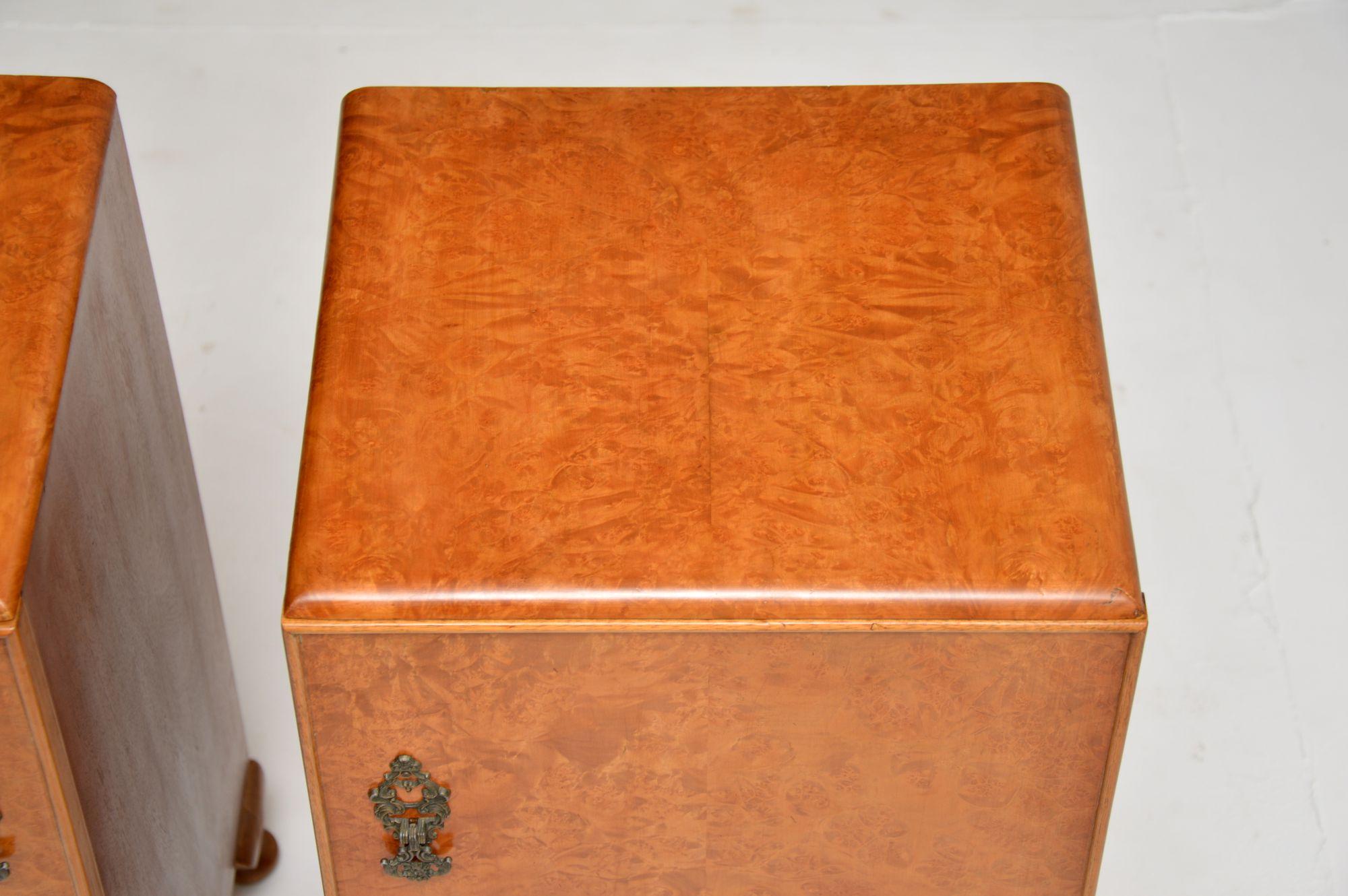 Pair of Antique Burr Walnut Bedside Cabinets For Sale 1