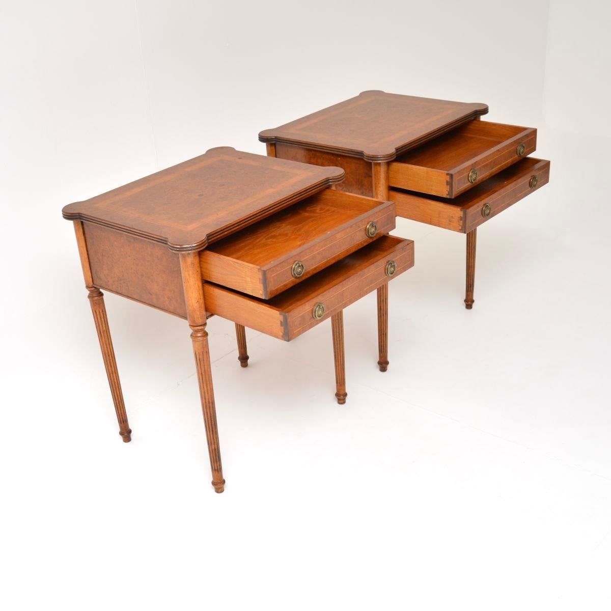 Georgian Pair of Antique Burr Walnut Side Tables For Sale