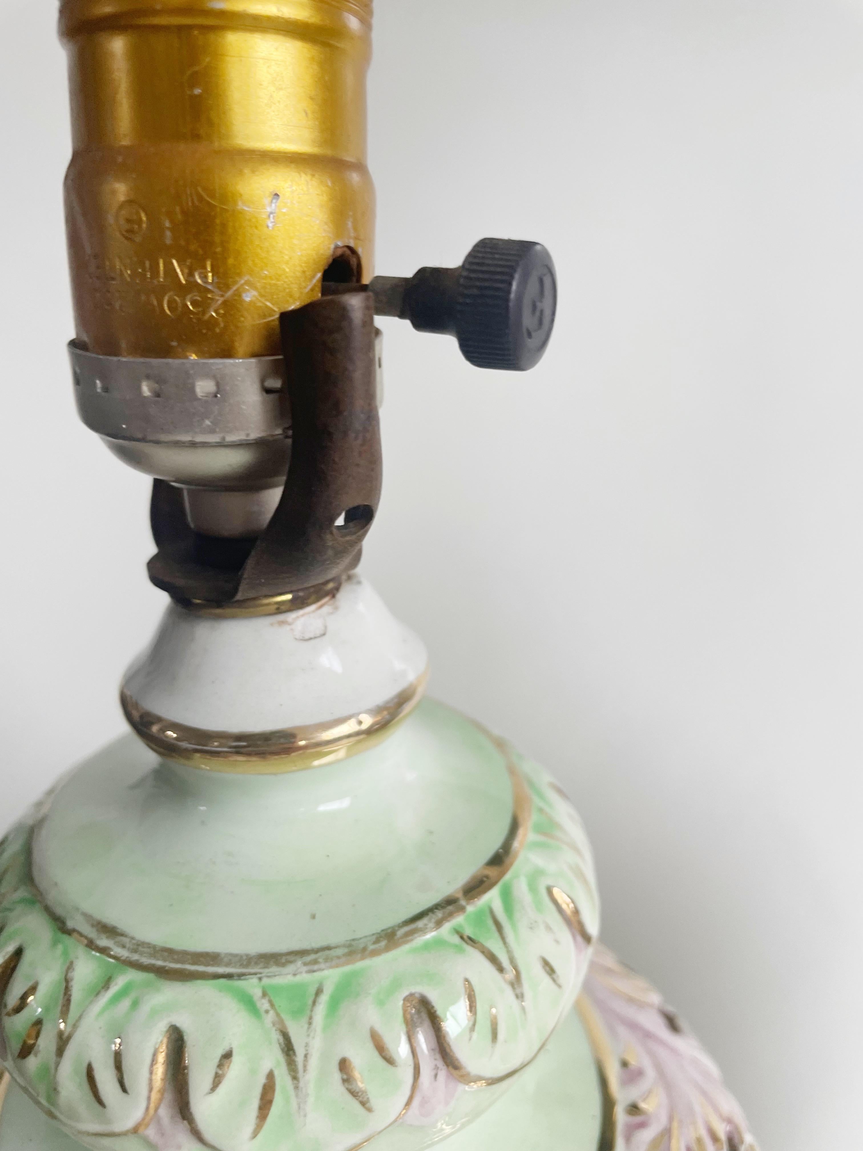 Pair Of Antique Capodimonte Italy High Relief Porcelain & Brass Table Lamps For Sale 3
