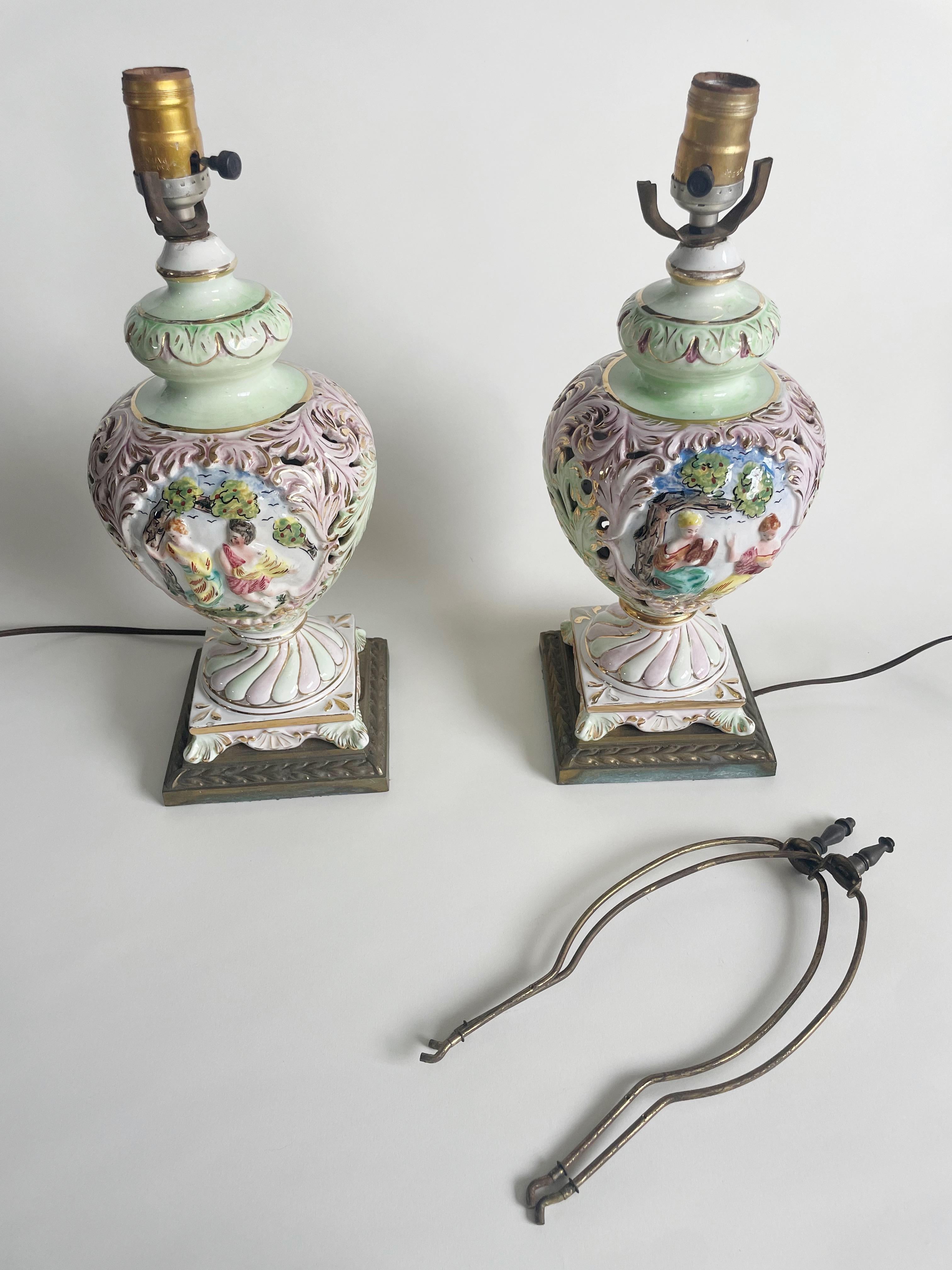 Pair Of Antique Capodimonte Italy High Relief Porcelain & Brass Table Lamps For Sale 4