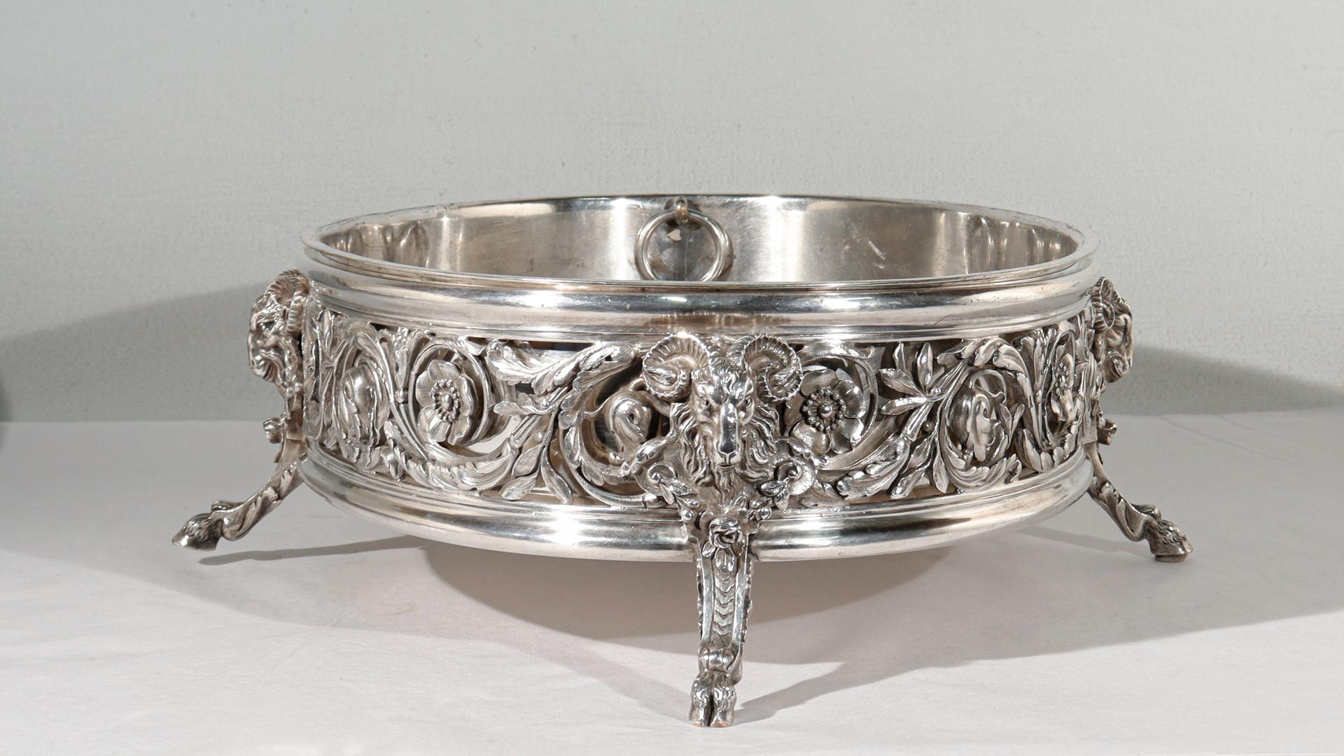 Pair of Antique Cardeilhac Paris French Silvered Bronze Centerpiece Bowls For Sale 1