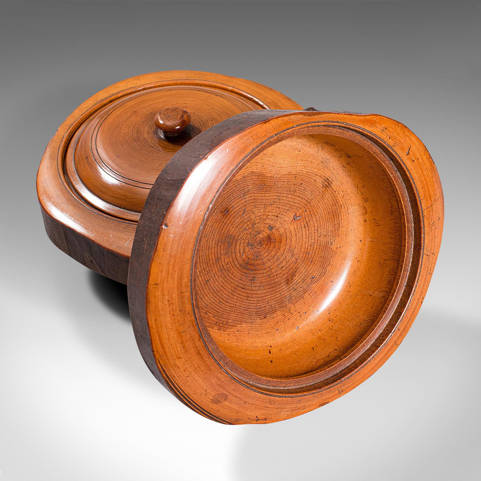 Pair of Antique Carved Lidded Bowls, Treen, English, Yew, Victorian, circa 1900 For Sale 5