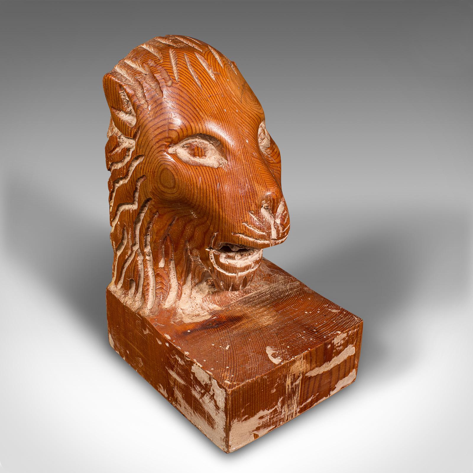 Early 20th Century Pair of Antique Carved Lion Bookends, English Pine, Georgian Revival, Edwardian For Sale