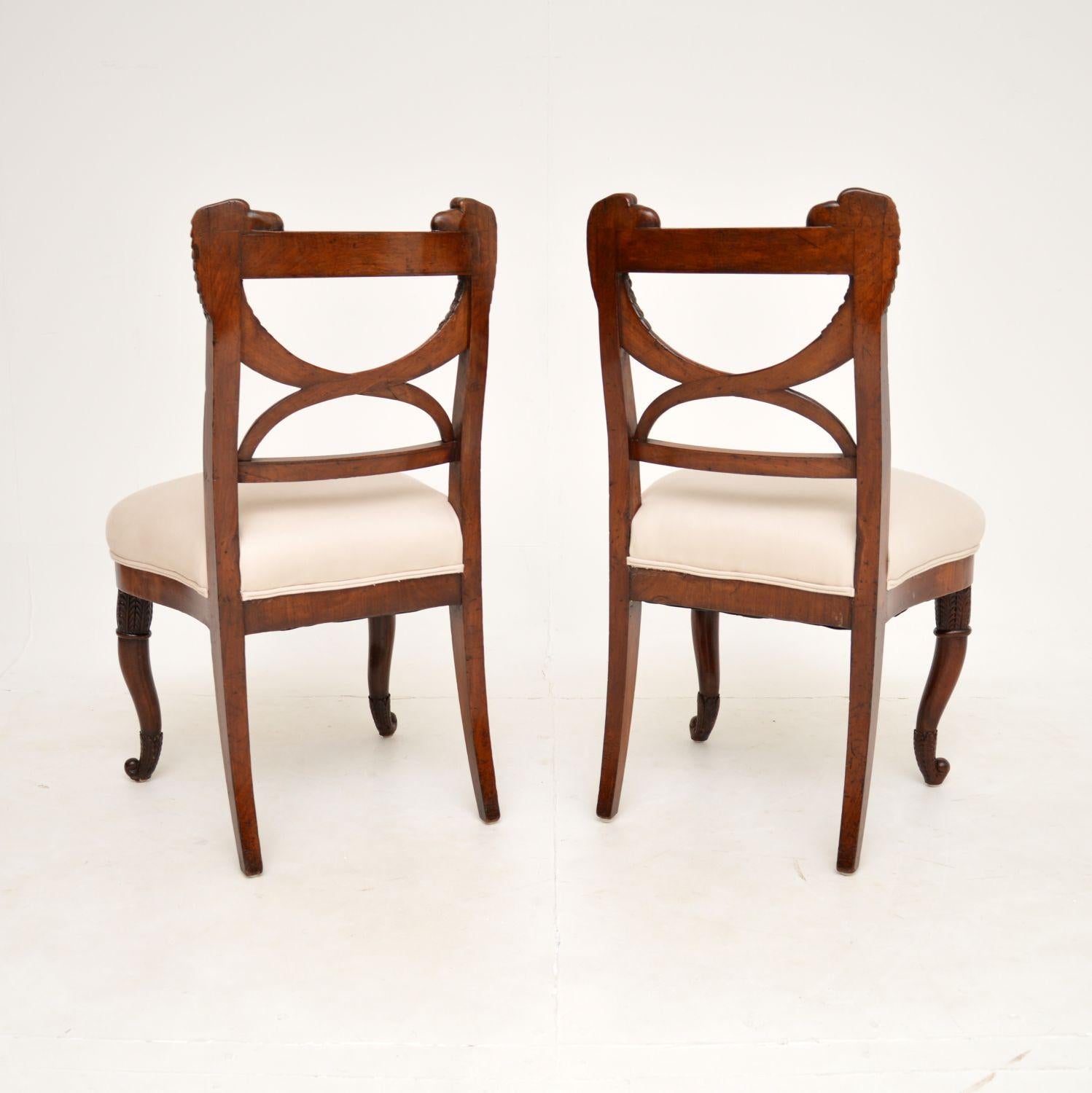 Pair of Antique Regency Carved Side Chairs In Good Condition In London, GB