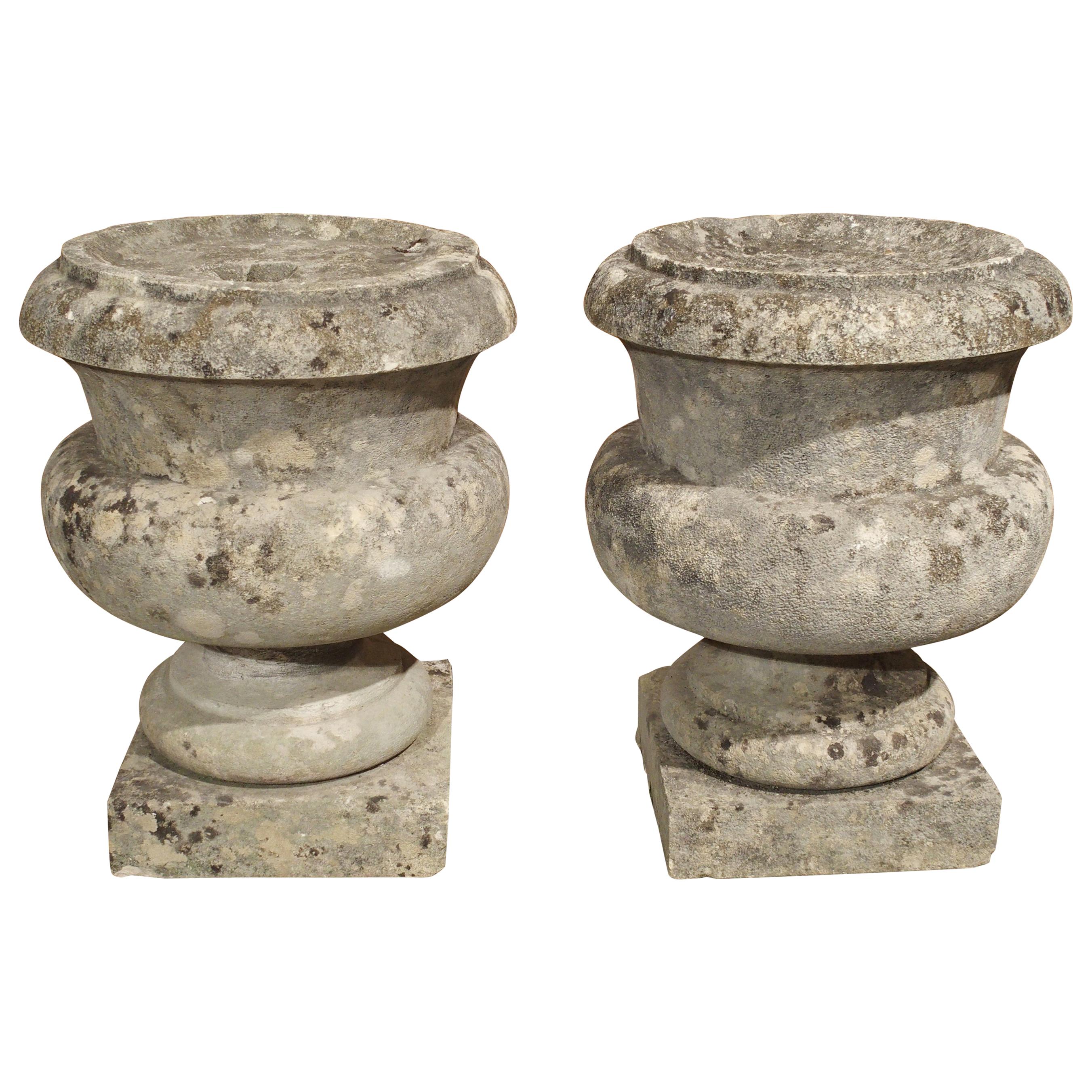 Pair of Antique Carved Stone Garden Finials from Bordeaux France, 19th Century