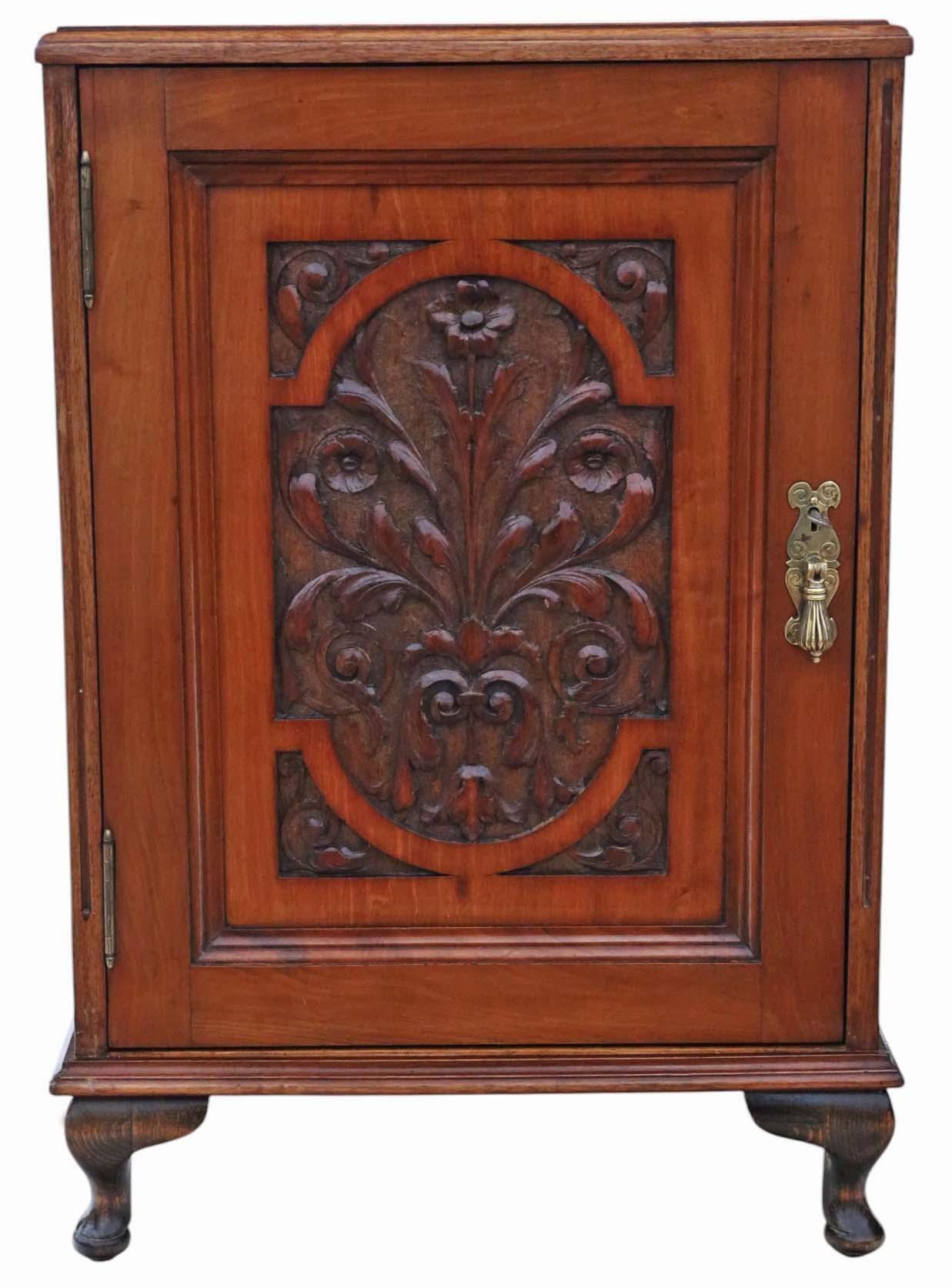 20th Century Pair of Antique Carved Walnut Bedside Tables – Quality Vintage Cupboards Drawers For Sale