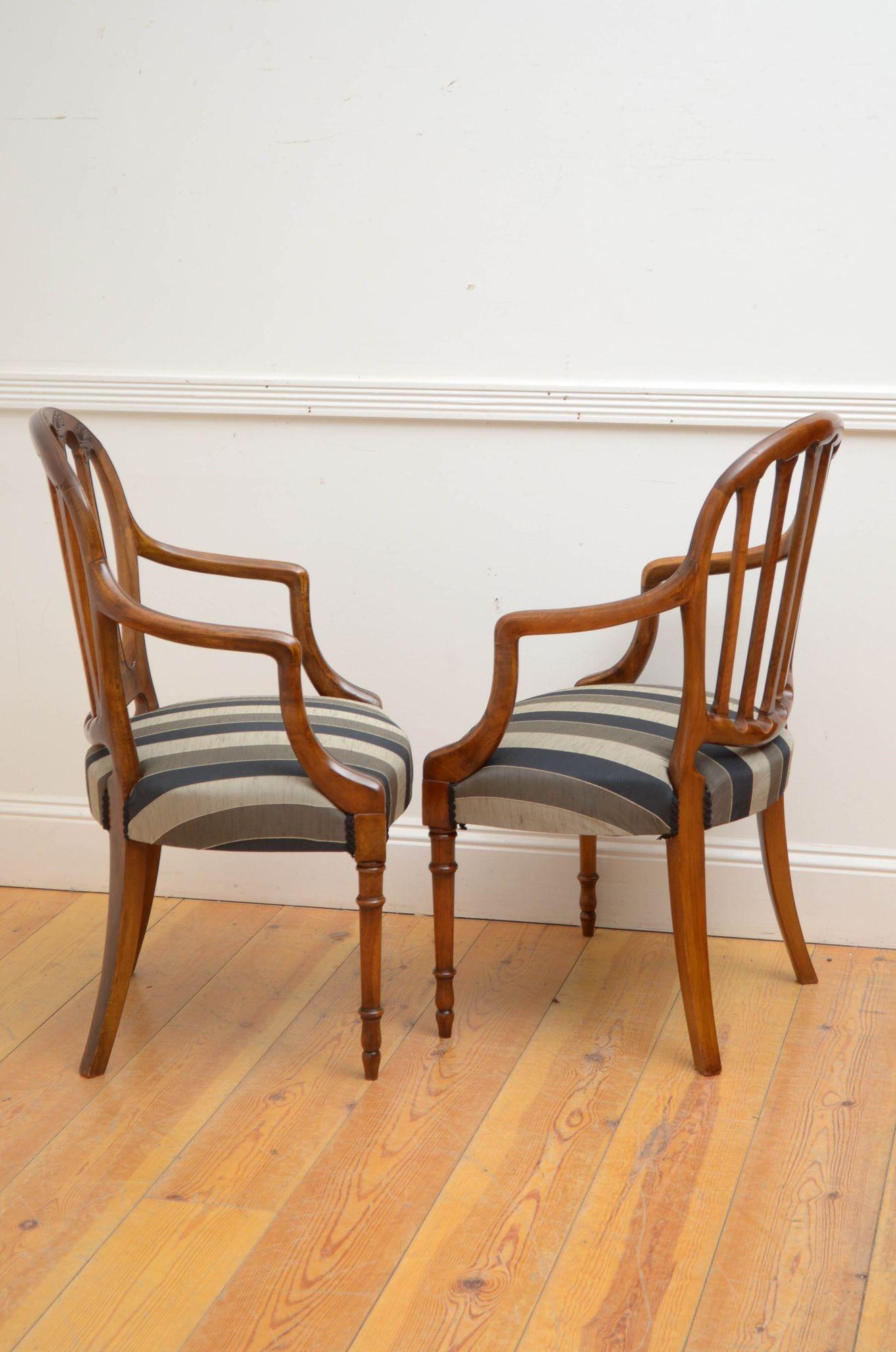Pair of Antique Carver Chairs 5