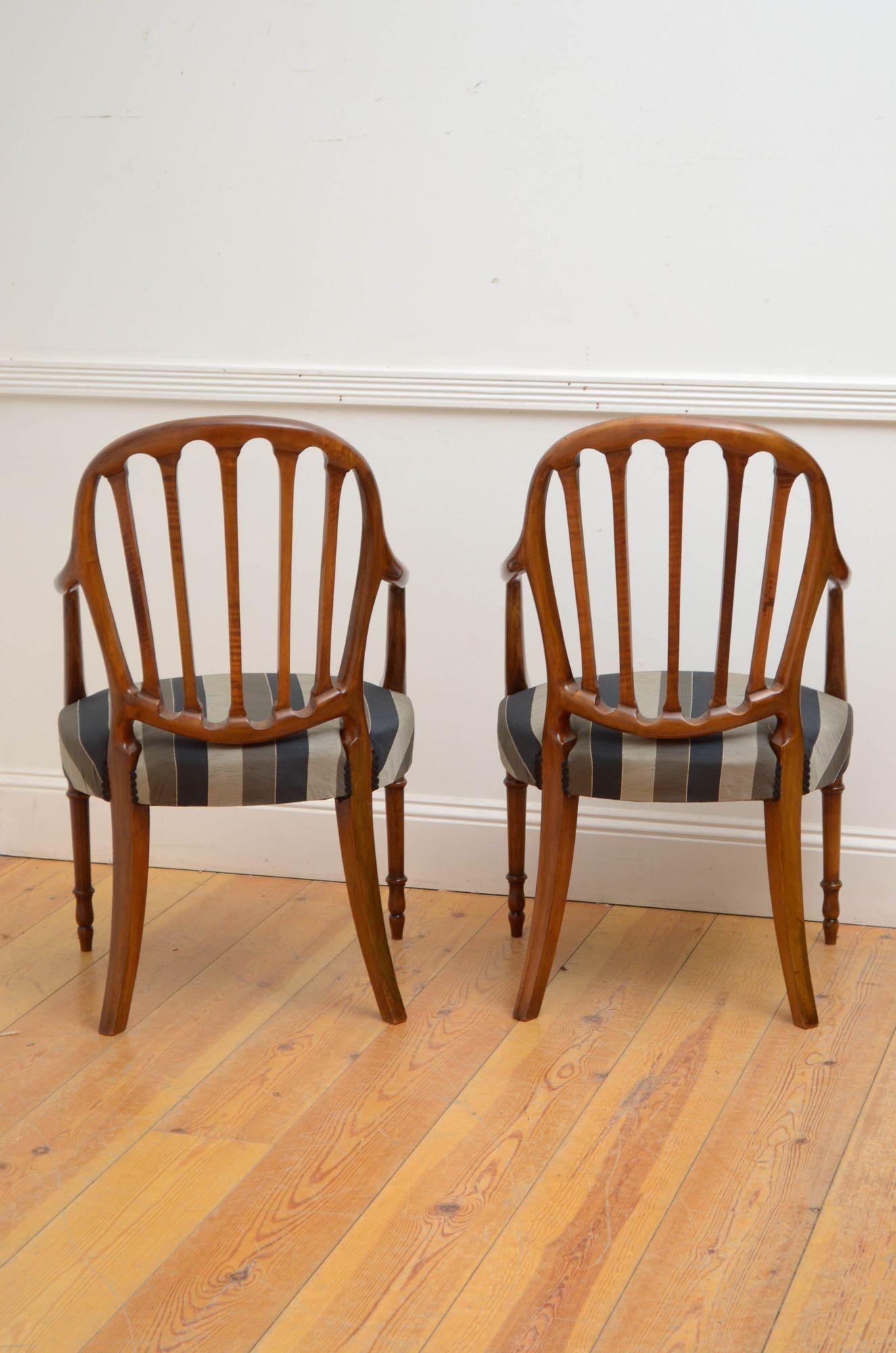 Pair of Antique Carver Chairs 4
