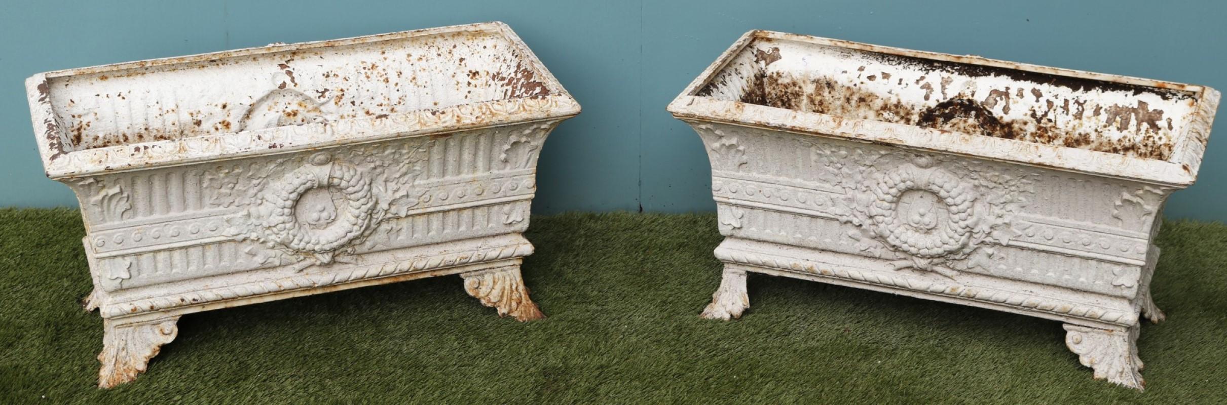 Pair of Antique Cast Iron Garden Planters In Fair Condition For Sale In Wormelow, Herefordshire
