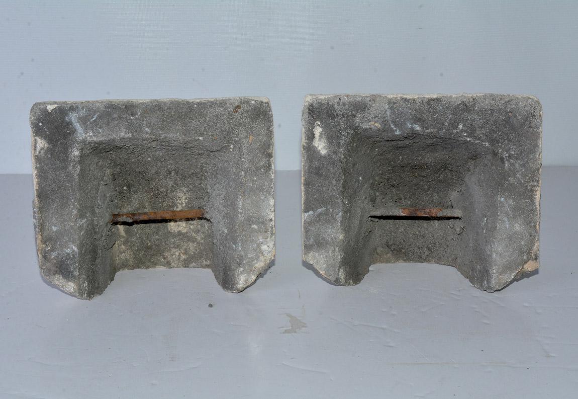 Pair of Antique Cast Stone Corbels In Distressed Condition In Sheffield, MA