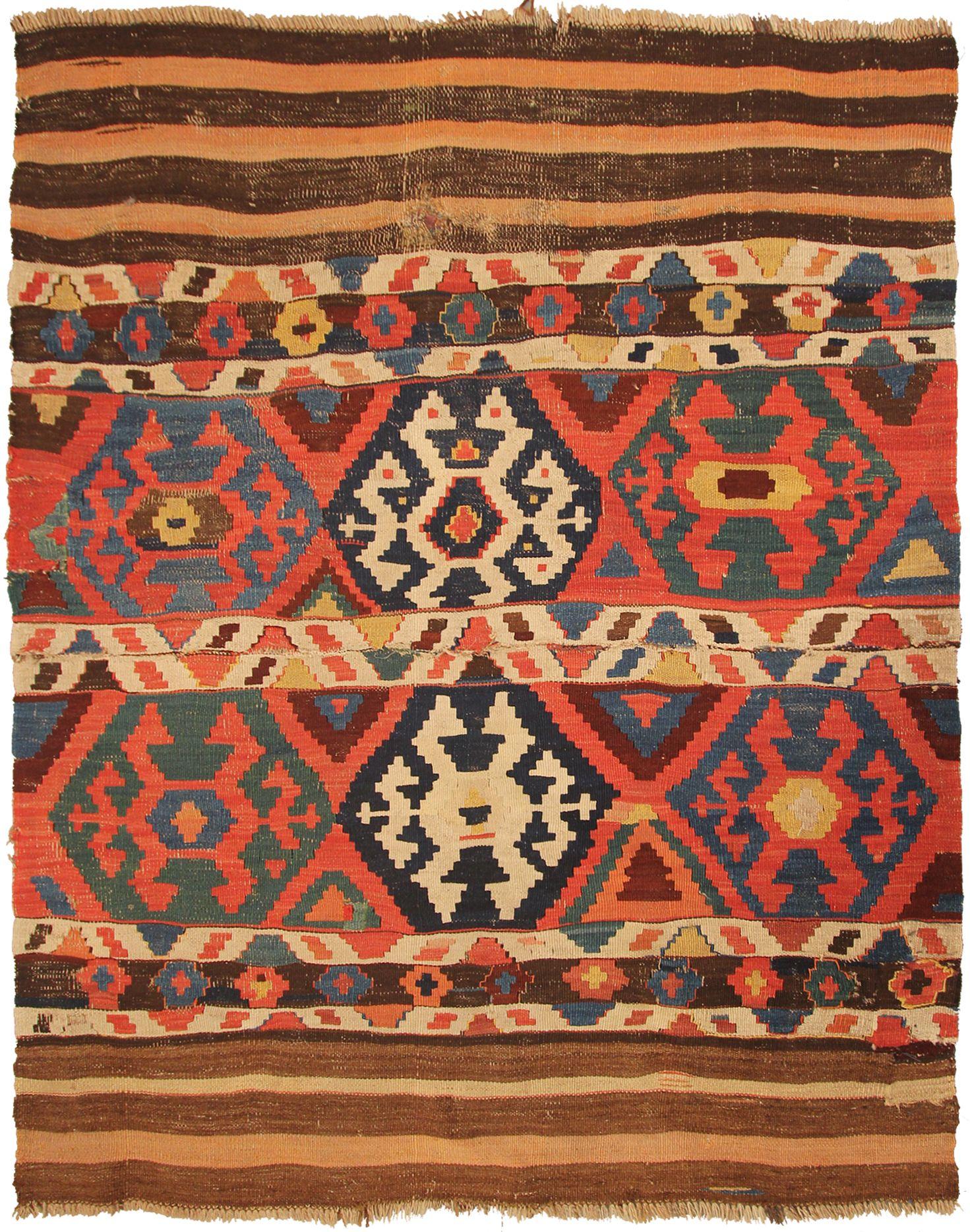 Zwei antike kaukasische Schirwan

Flachgewebte Kelims Teppiche 

4x5 112cm x 135cm 

4x4 97cm x 114cm

Um 1920


