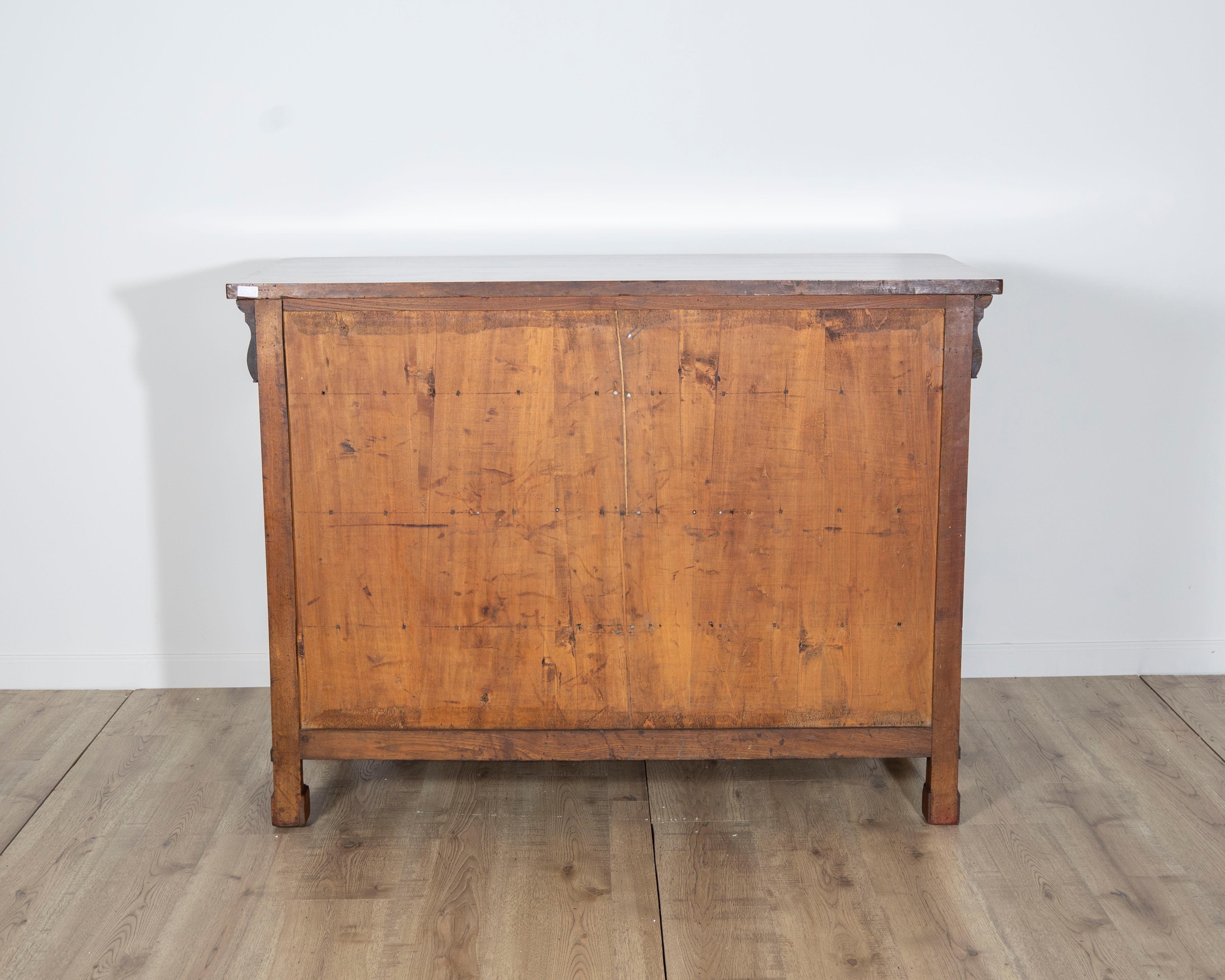 Paire de commodes anciennes Charles X en noyer - Italie 19ème en vente 9