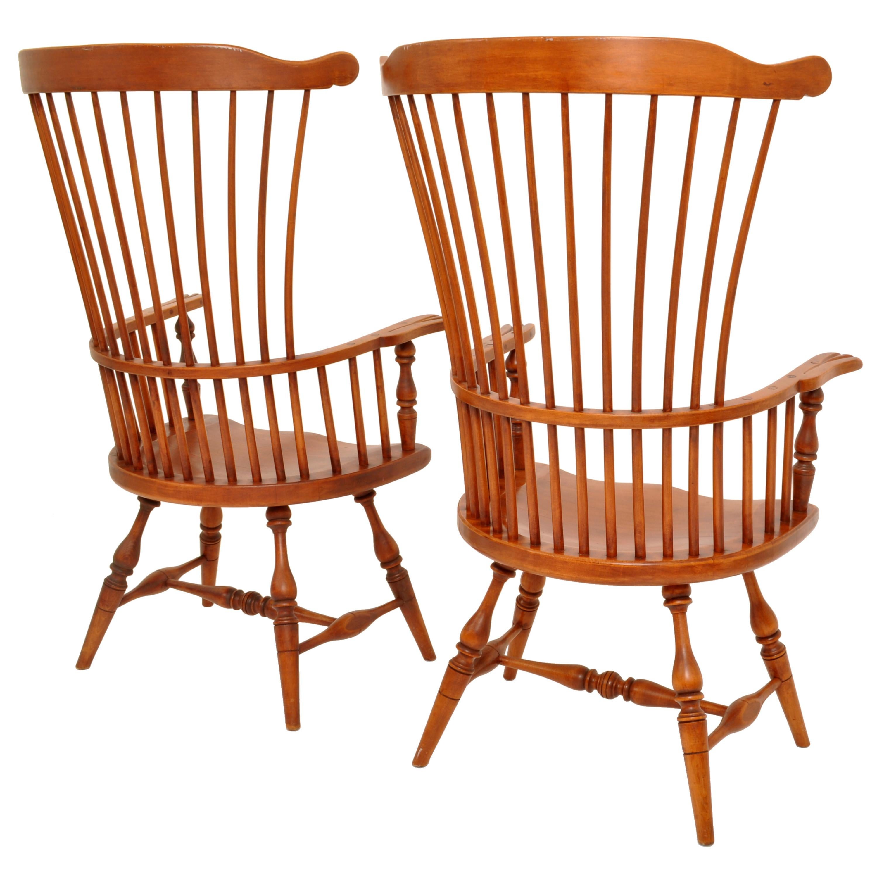 Early 20th Century Pair of Antique Cherry Comb Fan Back Windsor Armchairs Pennsylvania, circa 1900