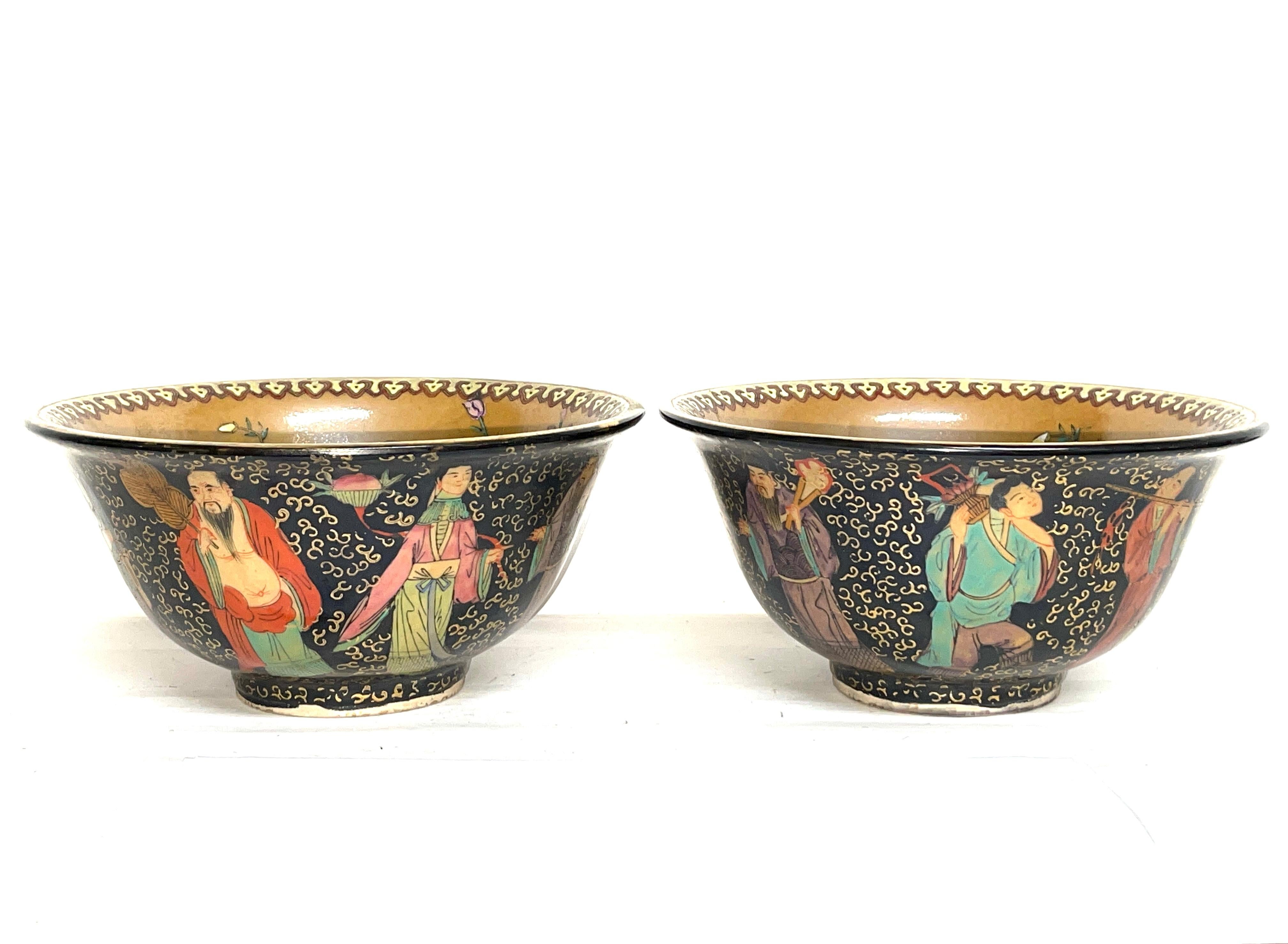 Painted Pair of Antique Chinese Ceramic Bowls, 20th Century, Asian Art For Sale