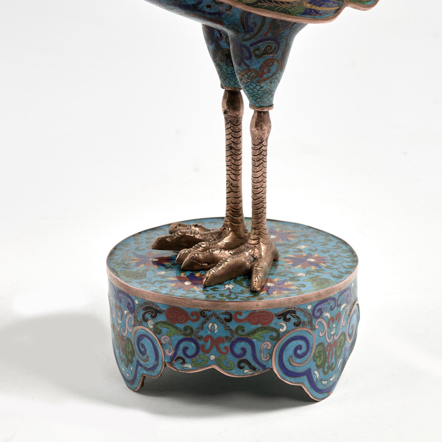 Coppia di antichi uccelli cinesi in cloisonne in vendita 4
