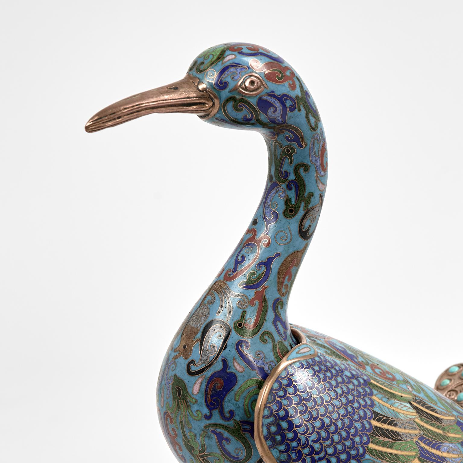 Cinese Coppia di antichi uccelli cinesi in cloisonne in vendita