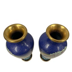 Paar antike chinesische Cloisonné-D Drachenvasen aus Cloisonné
