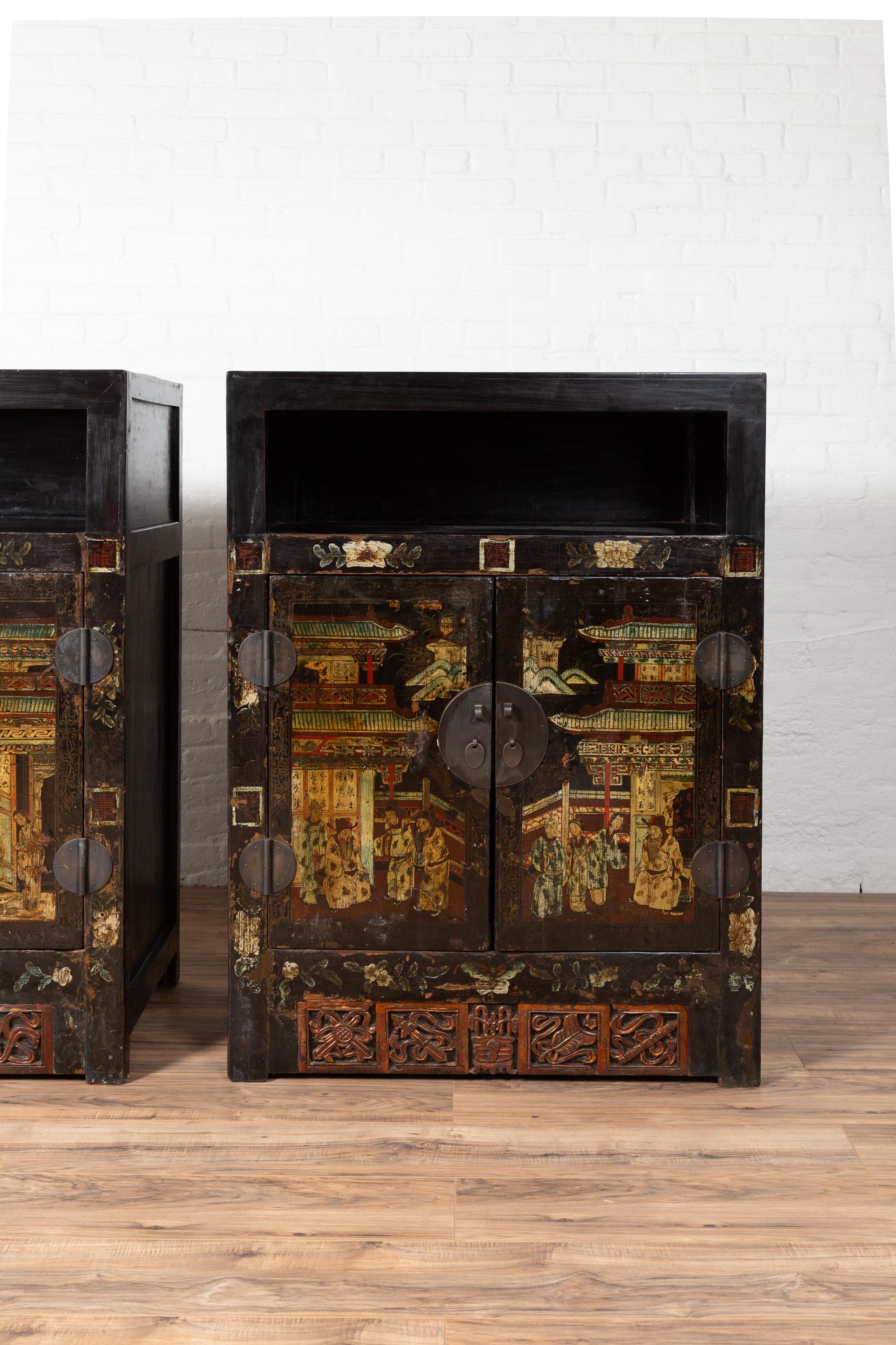 19th Century Pair of Antique Chinese Display Cabinets with Hand Painted Chinoiserie Motifs For Sale