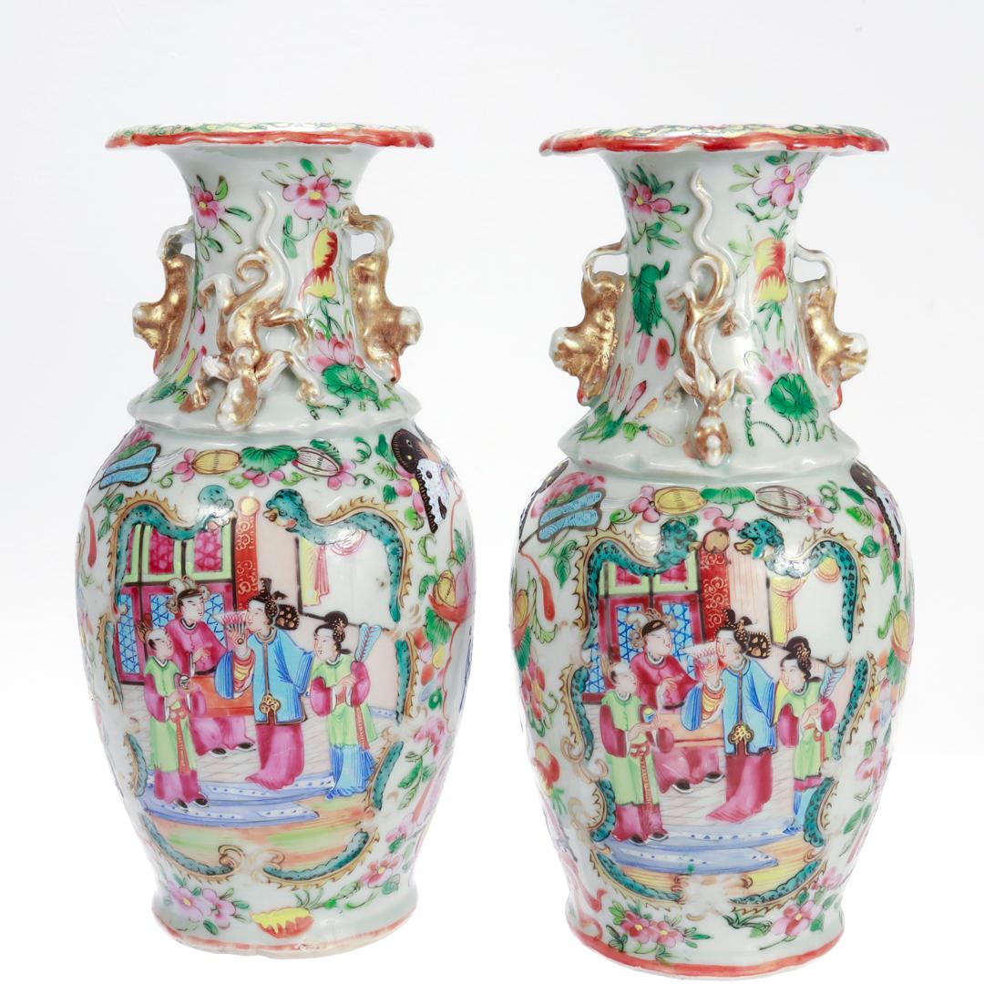 Pair of Antique Chinese Export Rose Mandarin Vases In Good Condition For Sale In Philadelphia, PA