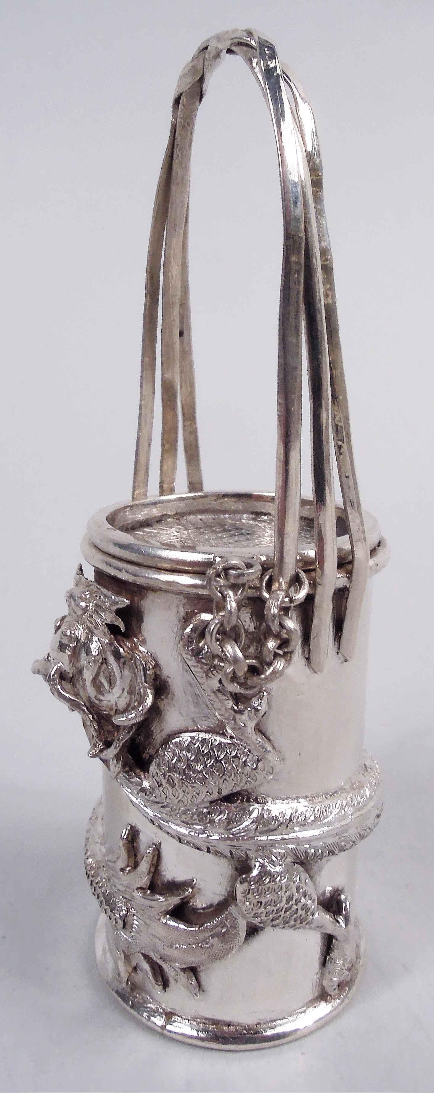 Pair of Antique Chinese Export Silver Hot & Spicy Dragon Mustard Pots In Good Condition For Sale In New York, NY
